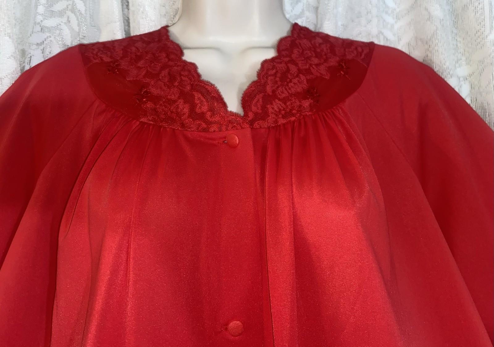 VTG M L Shadowline Rich RED Nylon Peignoir Robe for nightgown w Lace & Pocket