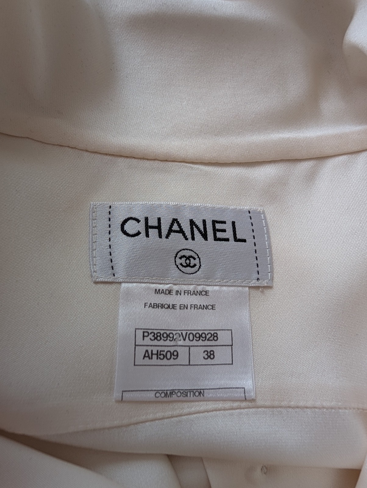 Chanel CC Logo Button Up Women’s Ivory Silk Blouse Top Collared Shirt Sz 38 S