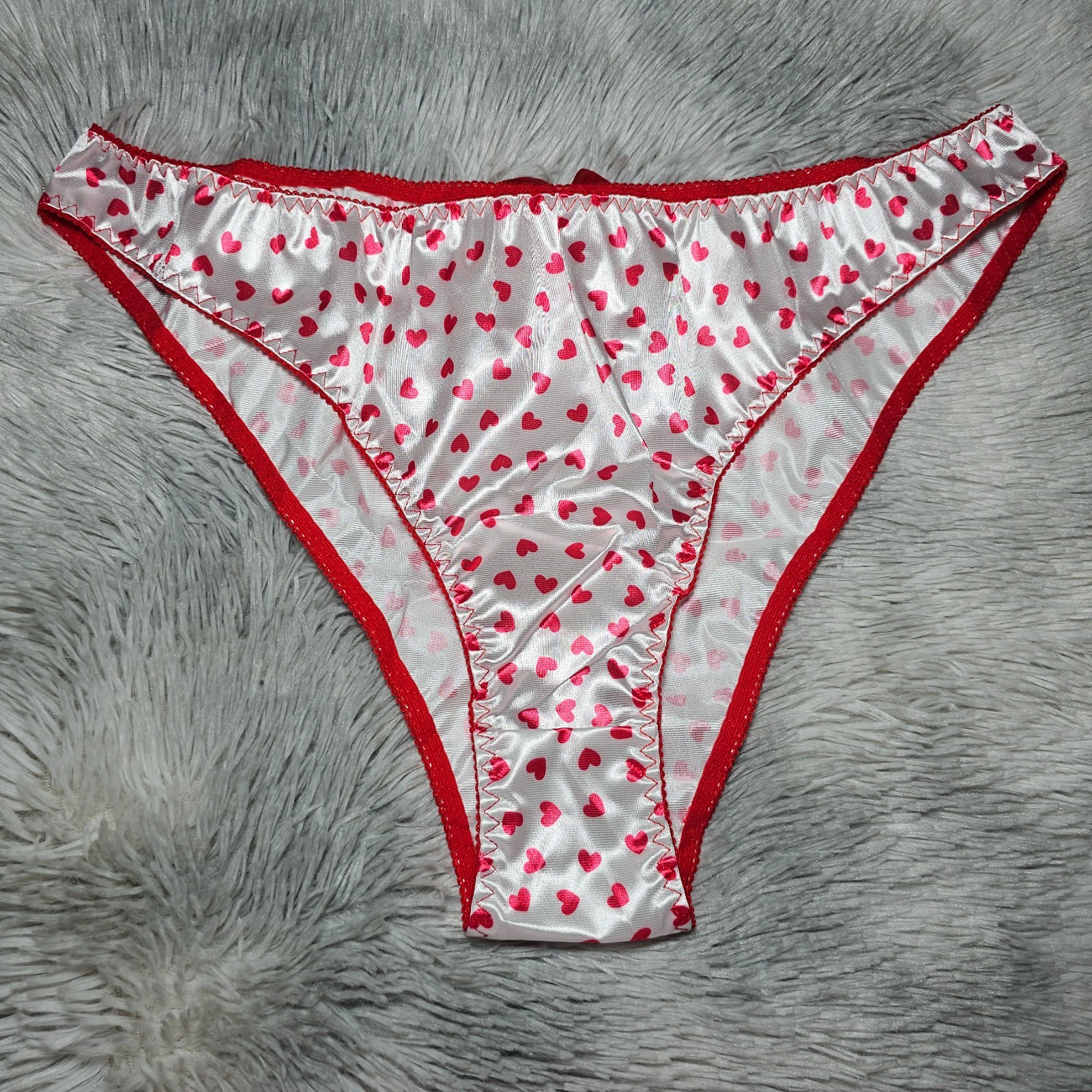 Glossy Satin Panty Sissy Red Heart Print Bikini White Brief Sz. 9-10 Hip 46-49″