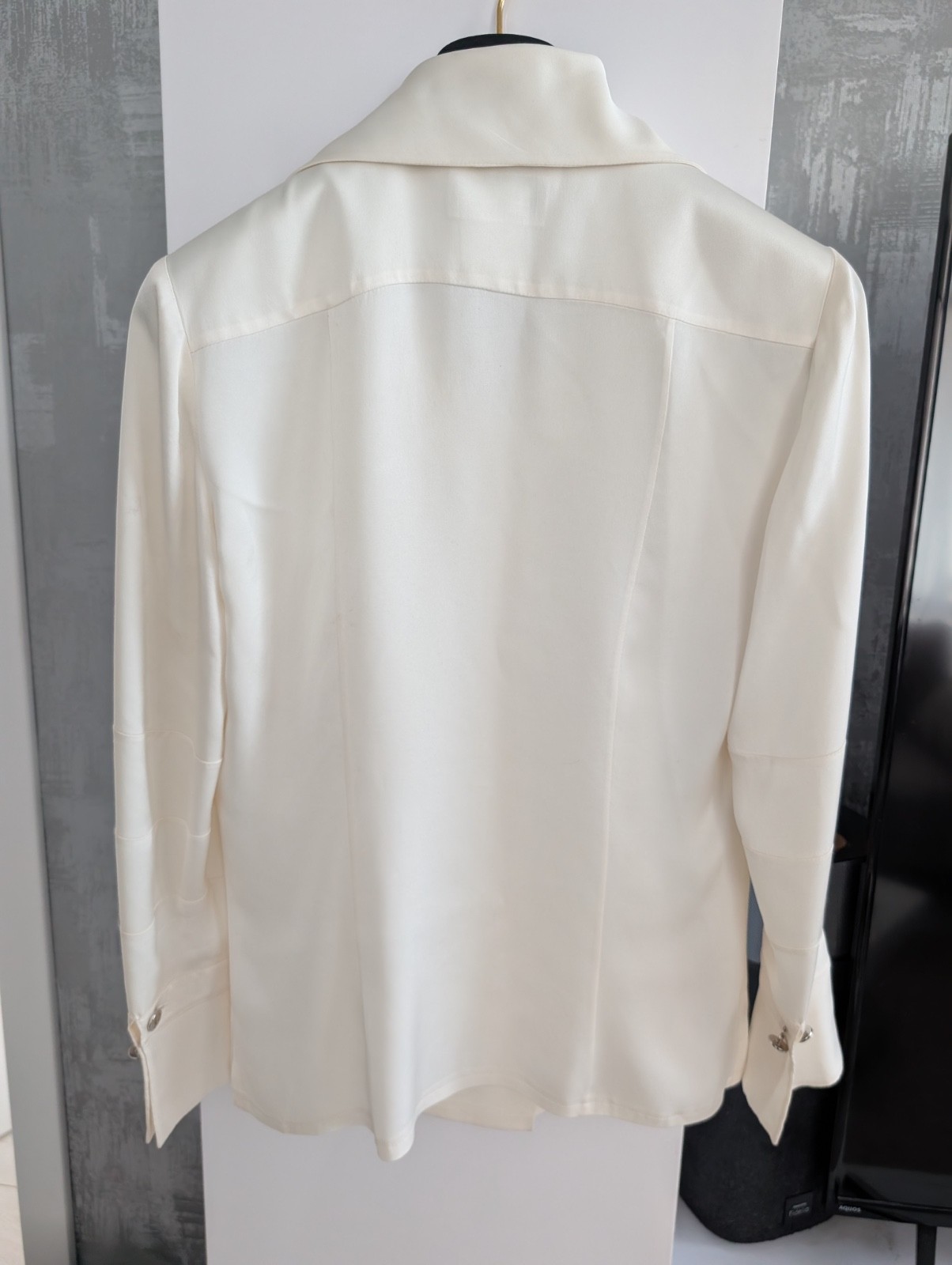 Chanel CC Logo Button Up Women’s Ivory Silk Blouse Top Collared Shirt Sz 38 S