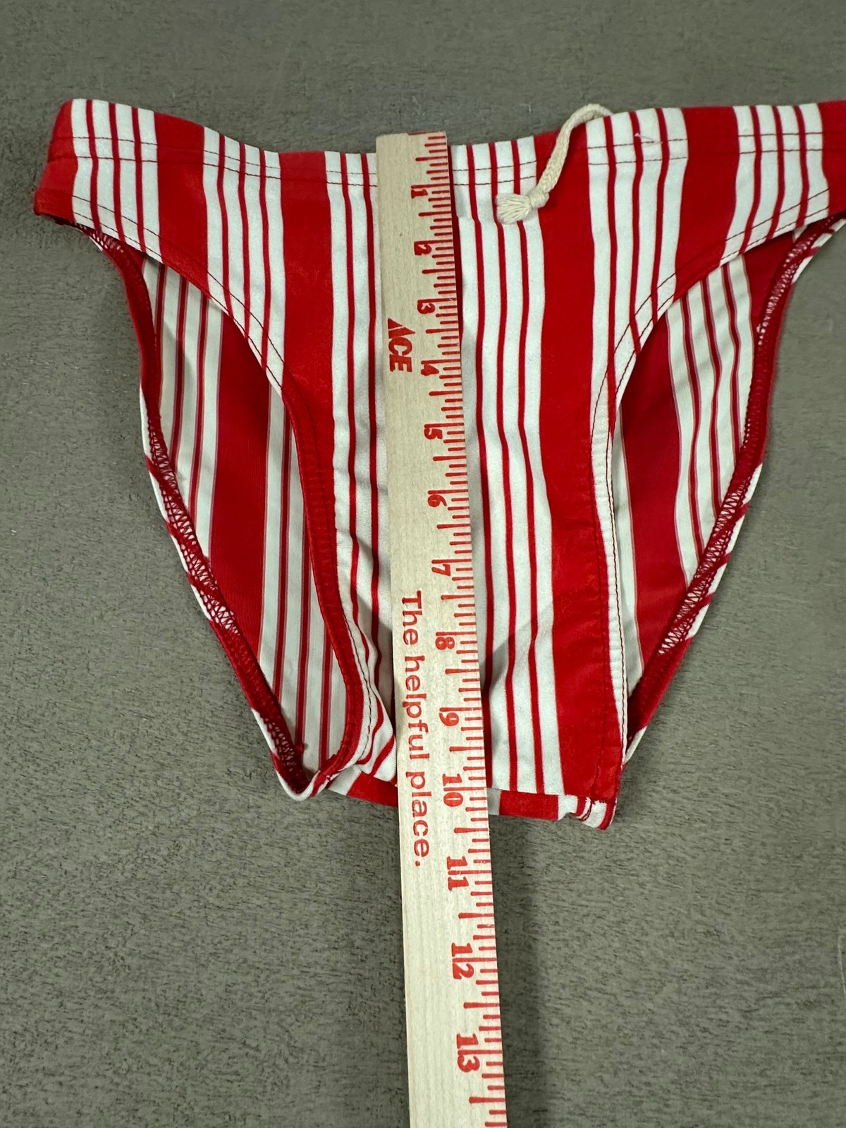 Vtg Sun Blocks Mens Sz S Swim Briefs Red White Striped Swimsuit NWT USA 9D50-51