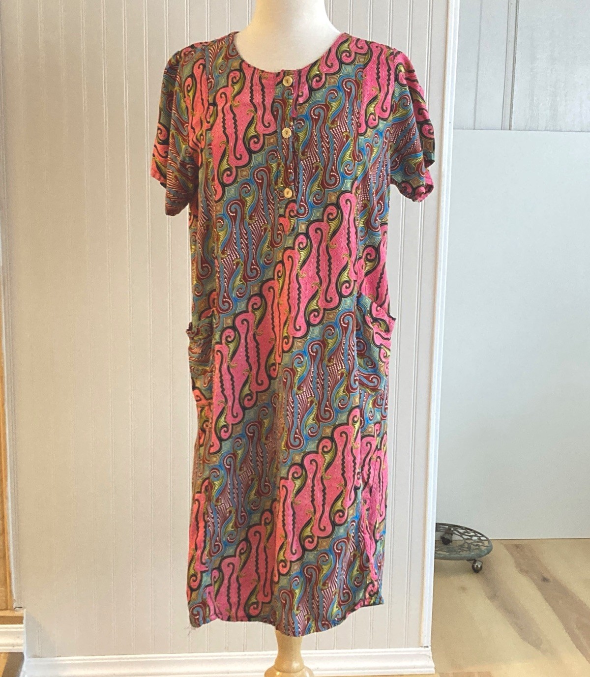Kencana Ungu Batik Dress Boho Housedress Mumu Indonesia One Sz To 40” Bust