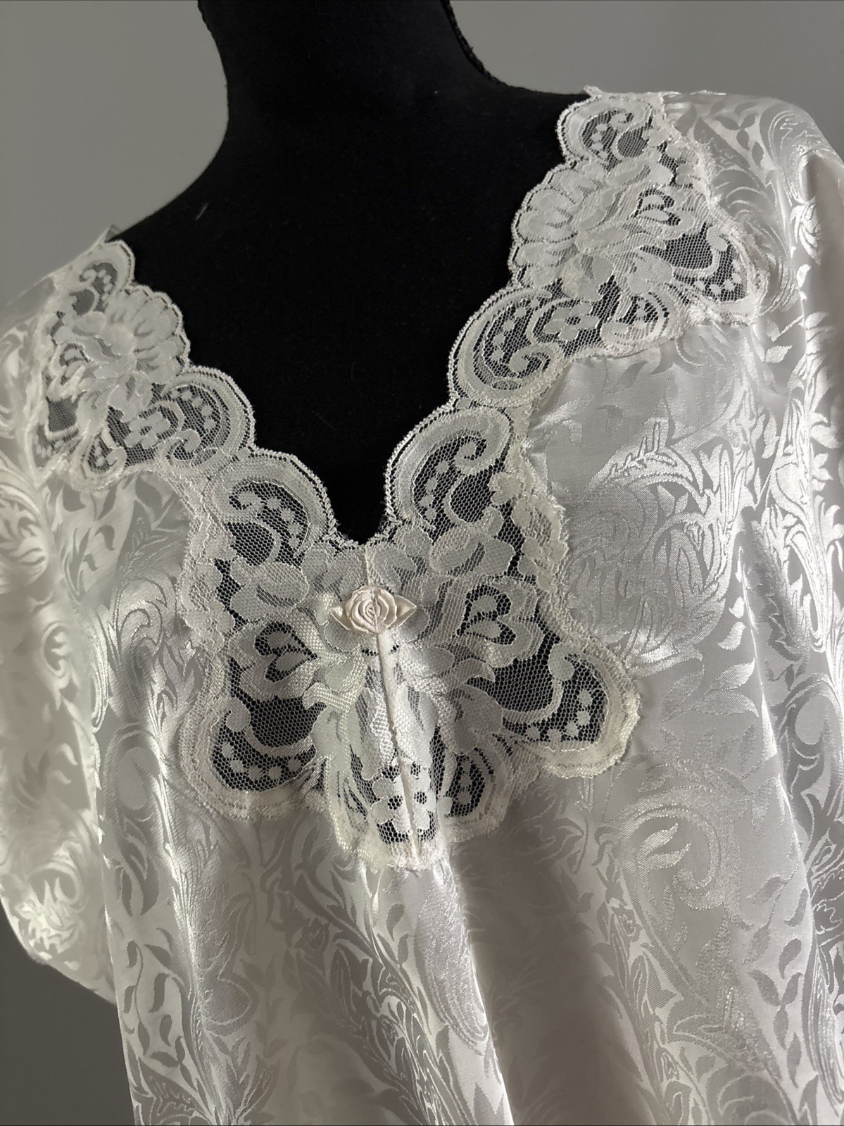 Deena Ivory Cream Brocade Satin Lace Short Nightgown Vintage Medium Bridal
