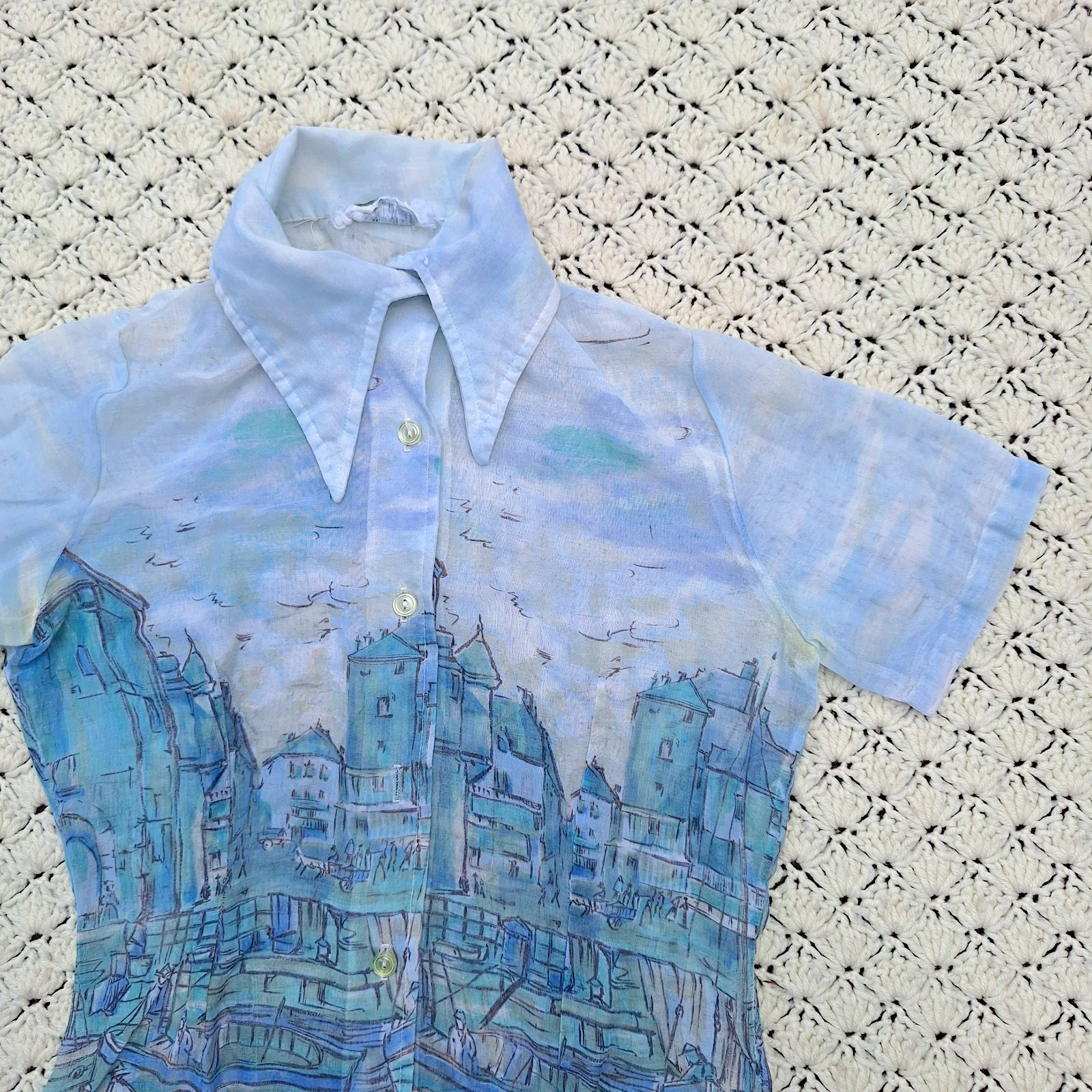 Vtg Frank Lee Disco Womens Short Sleeve Collared Graphic City Shirt – Small