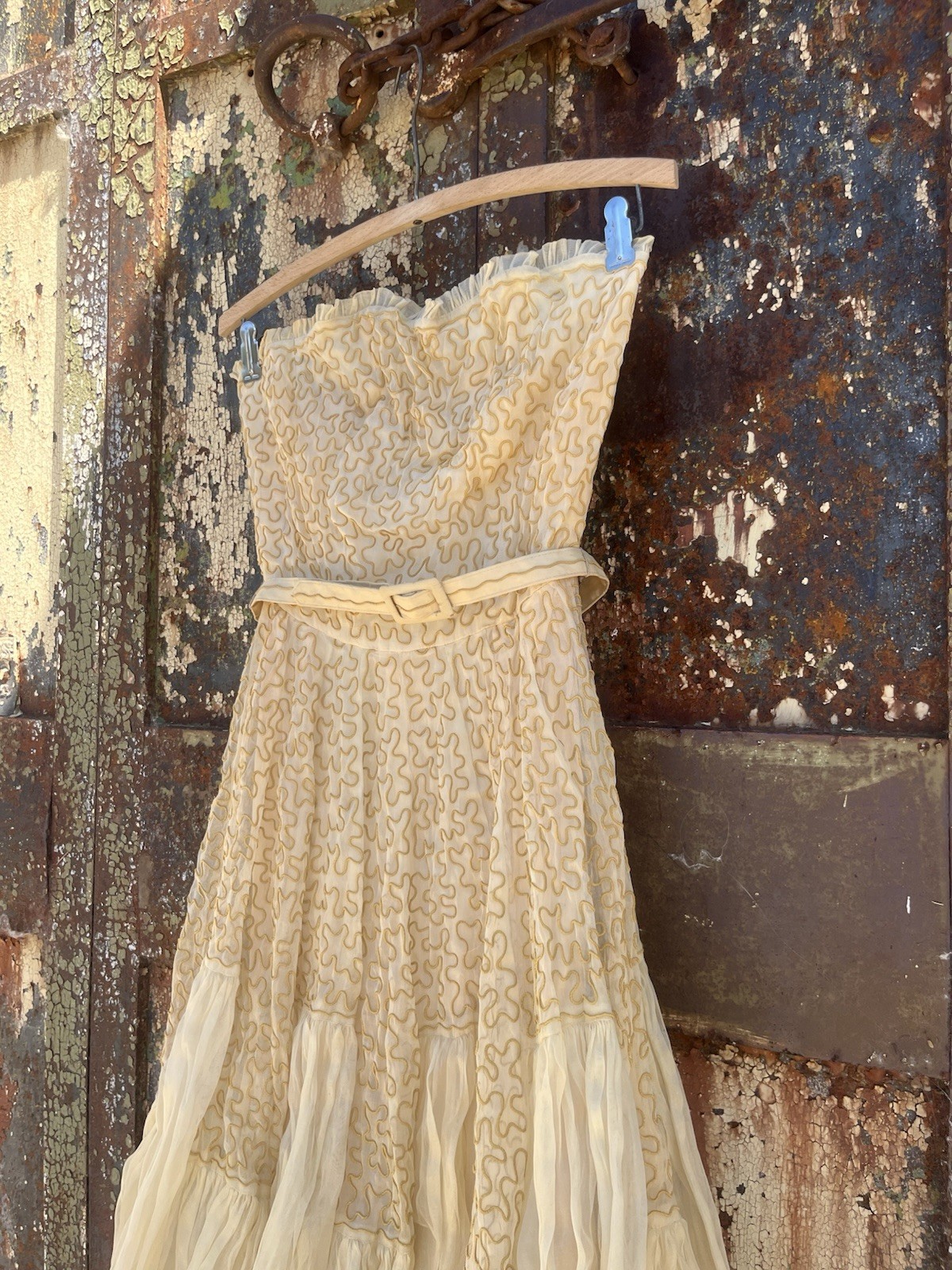 Vintage 40s 50s Mid Century Art Deco Strapless Scallop Bridal Gown Dress XS