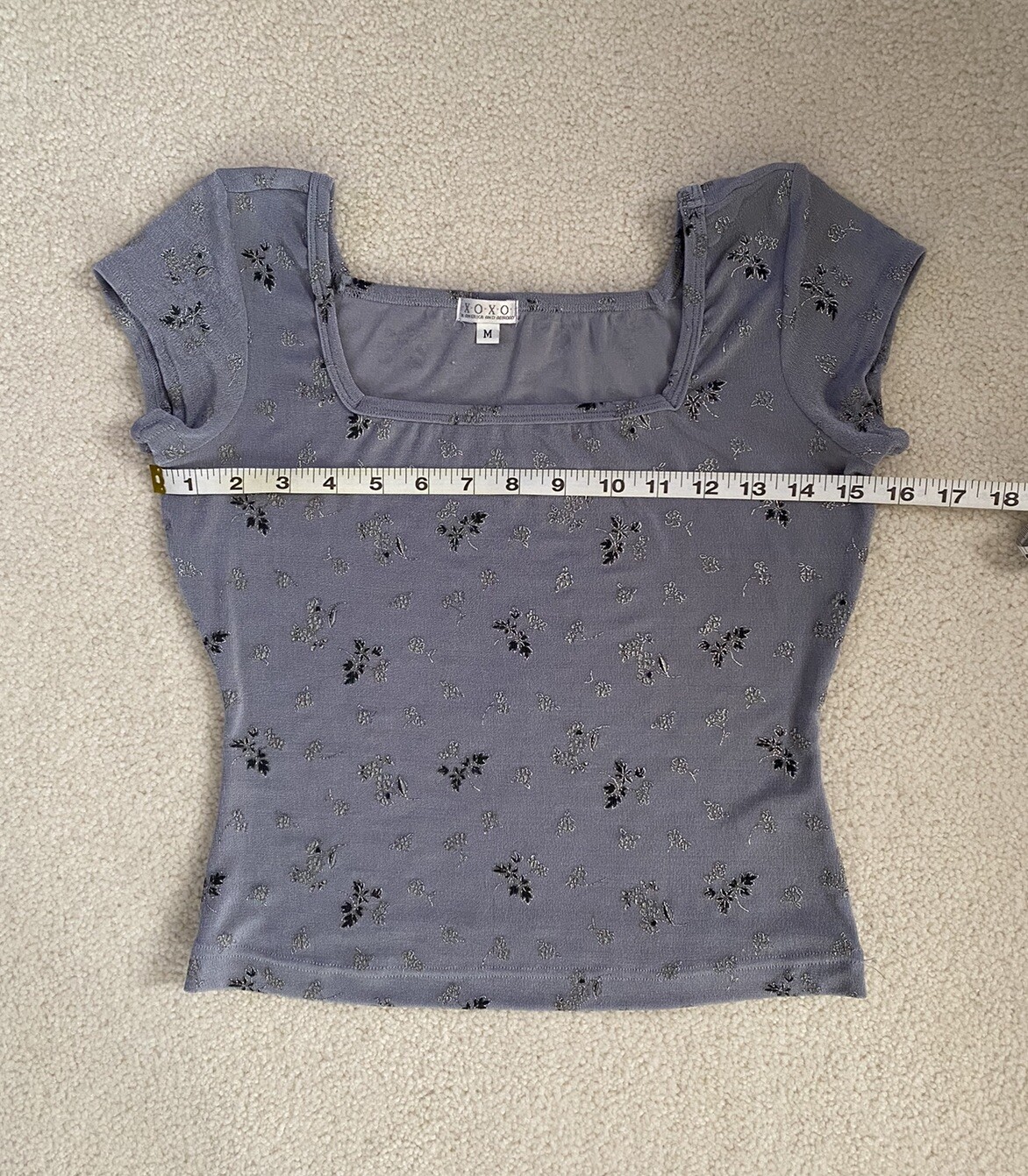 XOXO ~ Vintage 80’s 90’s ~ Gray Nylon Spandex Crop Top ~ Short Sleeves ~ Size M