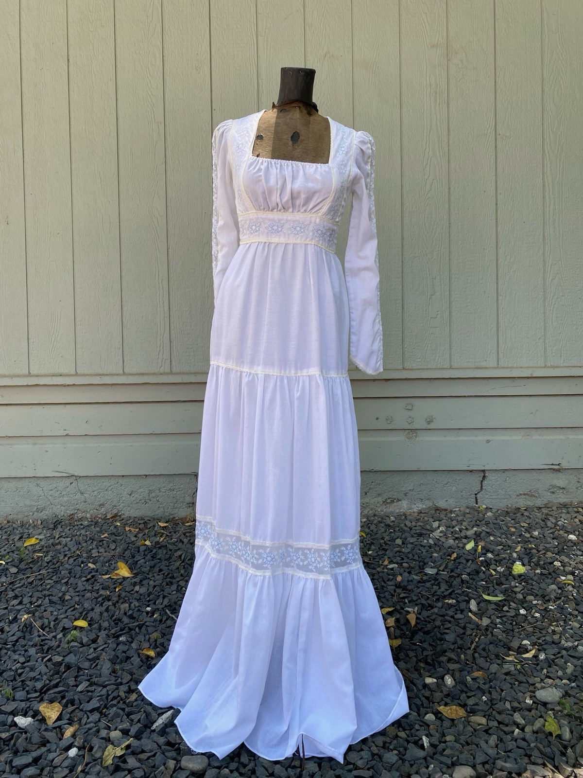 Gunne Sax Vintage 70s White Lace Maxi Dress Size 9 Prairie Wedding Corset