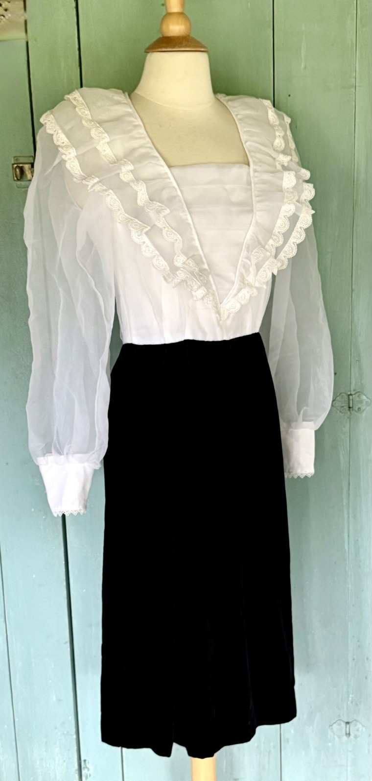 VTG Black Velvet White Organza Dress Straight Skirt Puff Slv Sailor Ruffle 7-8