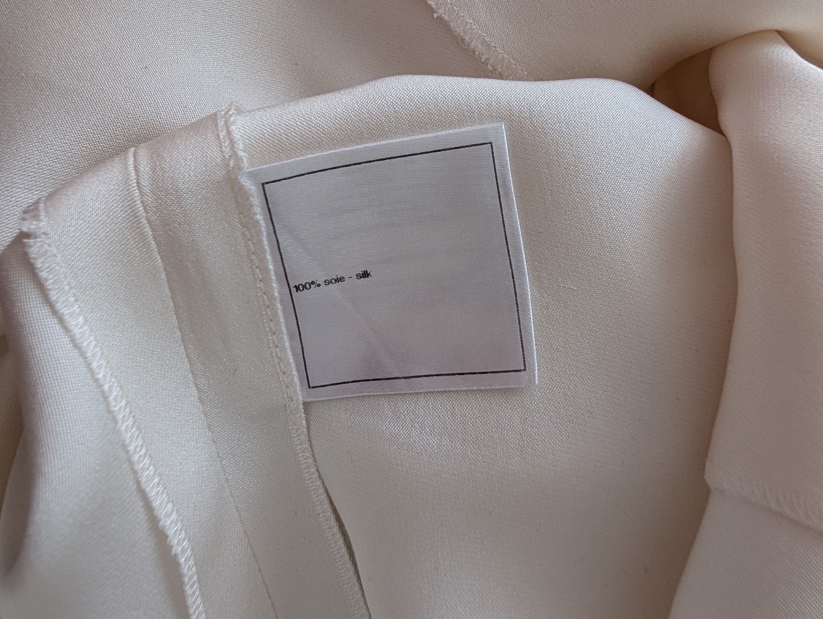 Chanel CC Logo Button Up Women’s Ivory Silk Blouse Top Collared Shirt Sz 38 S