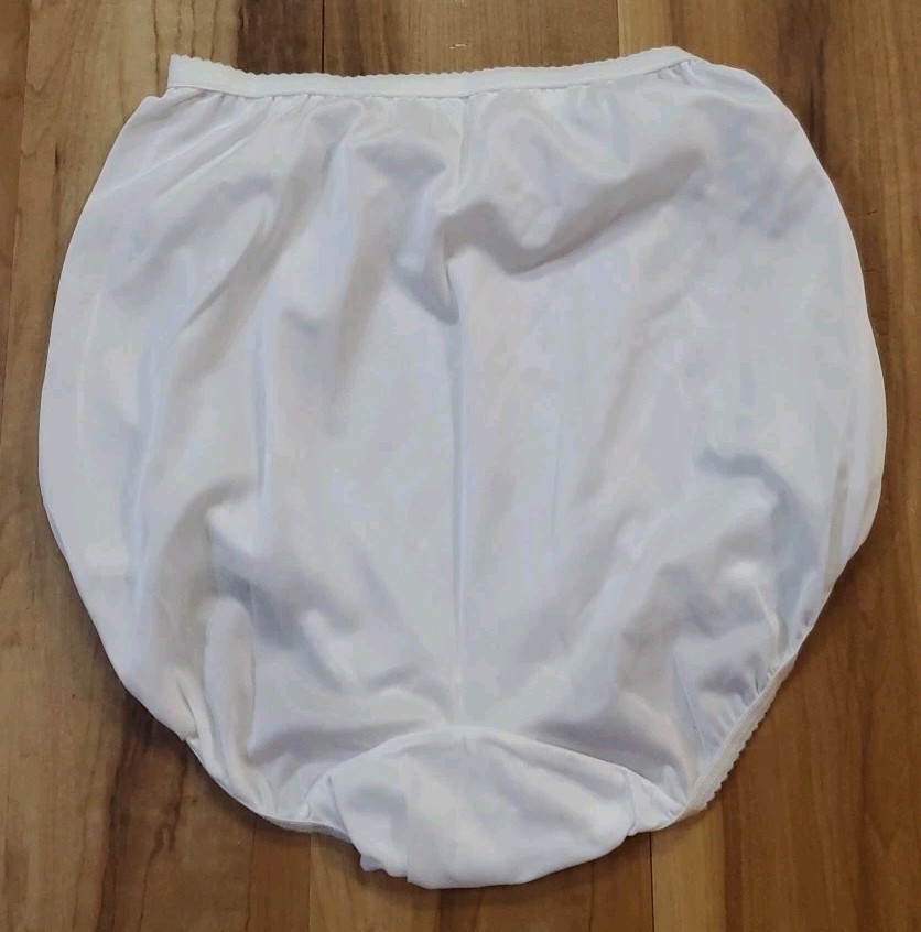 Vtg 70s JC Penney Nylon Panties Ivory White Ruffle Granny Mushroom Gusset