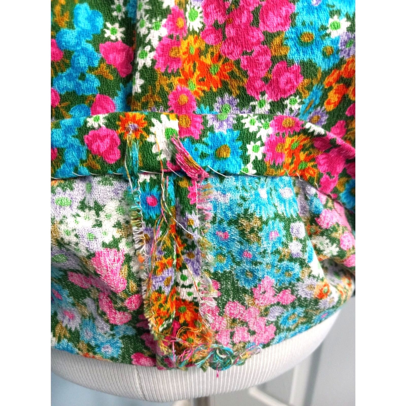 Vtg Handmade Floral Sleeveless Collared Tunic with Sash Belt MODERN SIZE LARGE