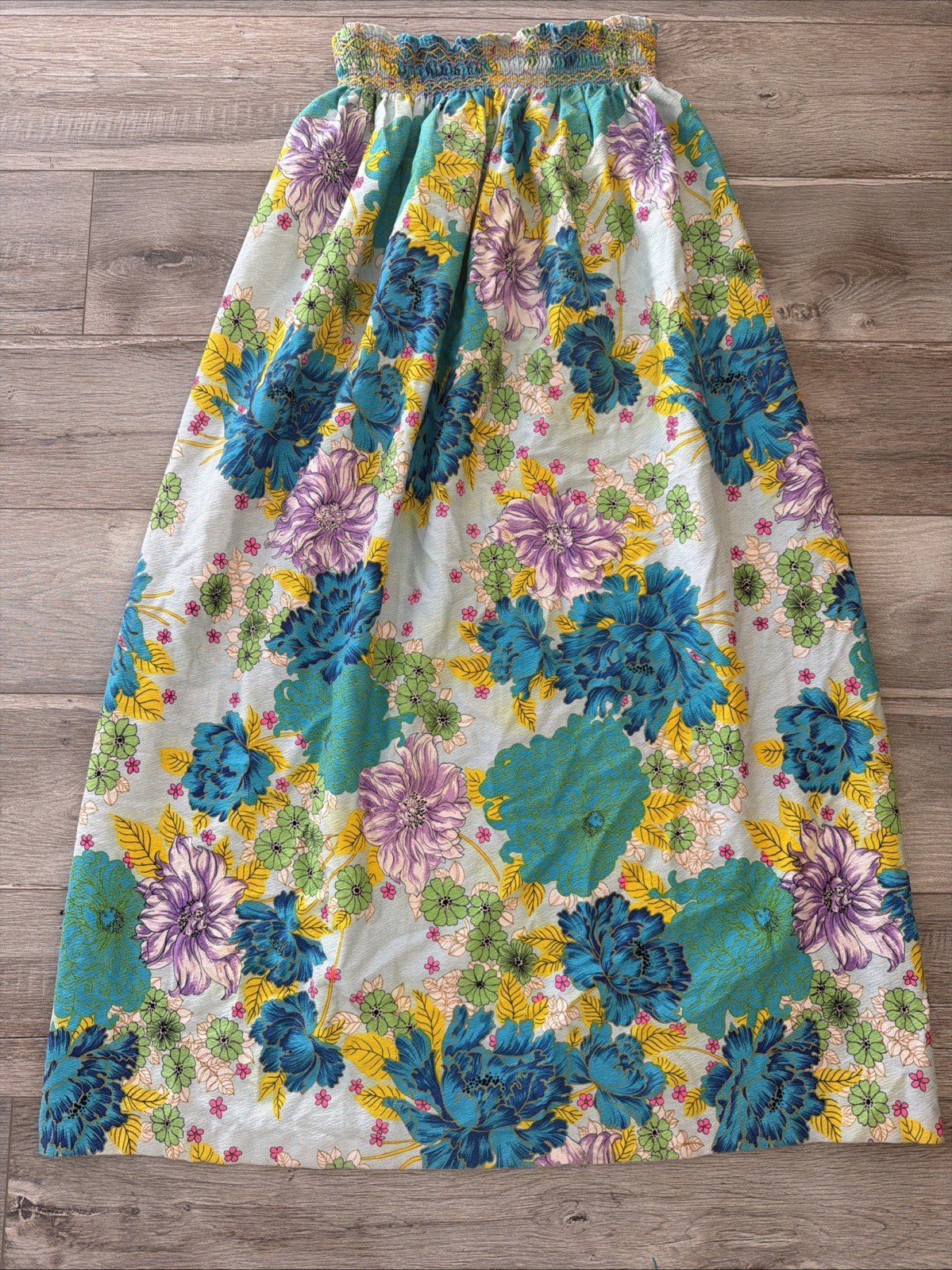 Vintage THC Hawaiian Textiles Long Length Floral Print Size Women’s Med-Large