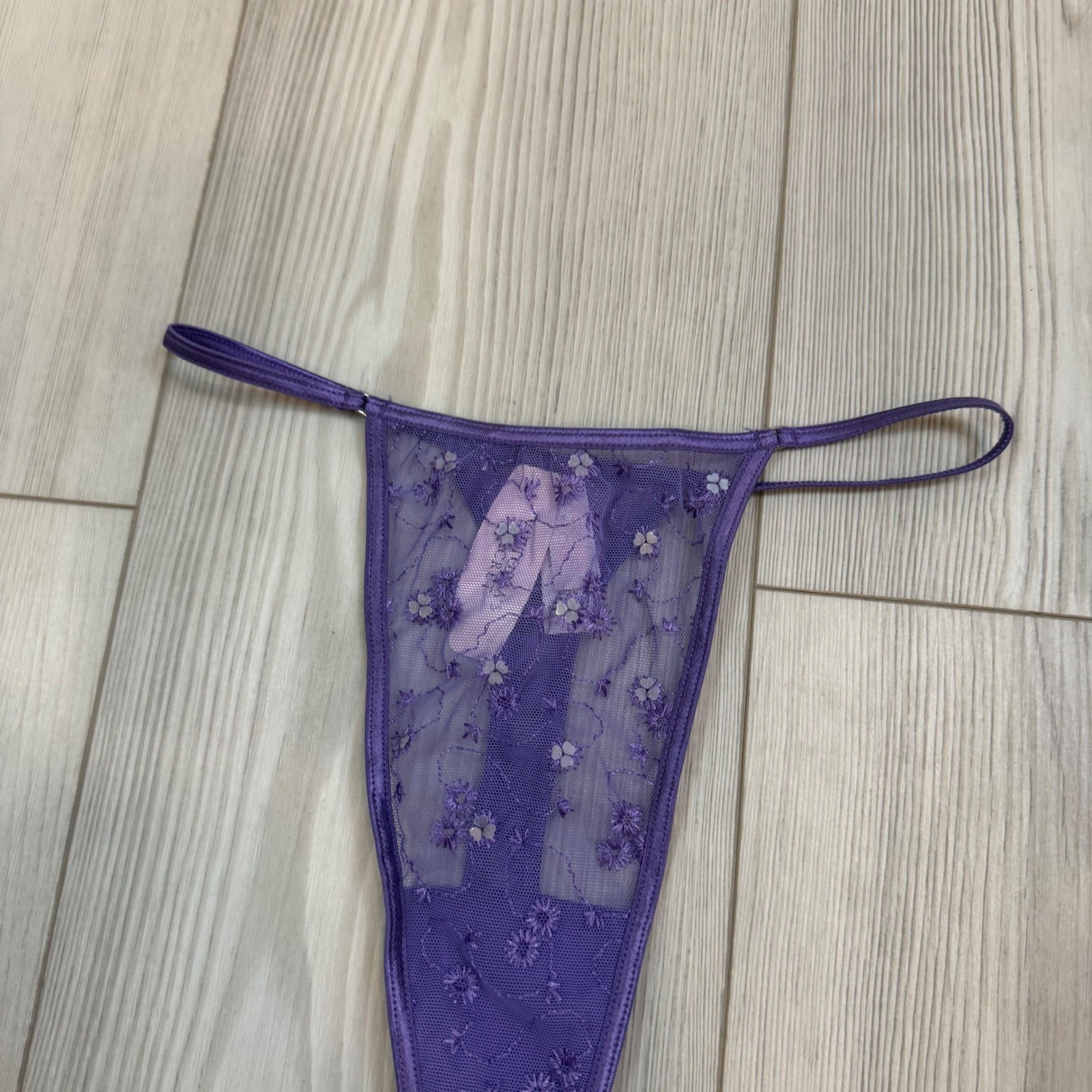 Vintage 2001 Victoria’s Secret Purple Floral Mesh Sequin Thong V-String NWT S