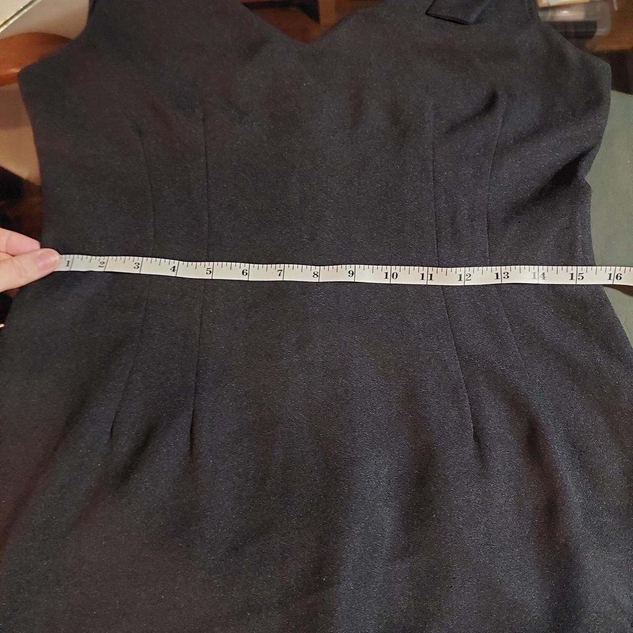 Vintage v neck midi dress with bow details