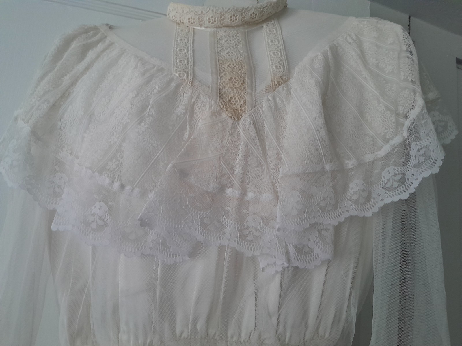 Vintage Gunne Sax By Jessica Lace, Tulle And Satin Wedding Dress Size 11