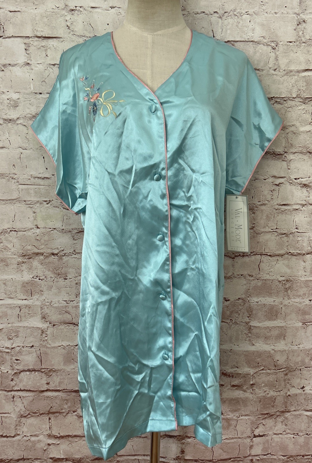 Vintage Val MODE Lingerie MEDIUM Satin Aqua Button Down Night Shirt NEW