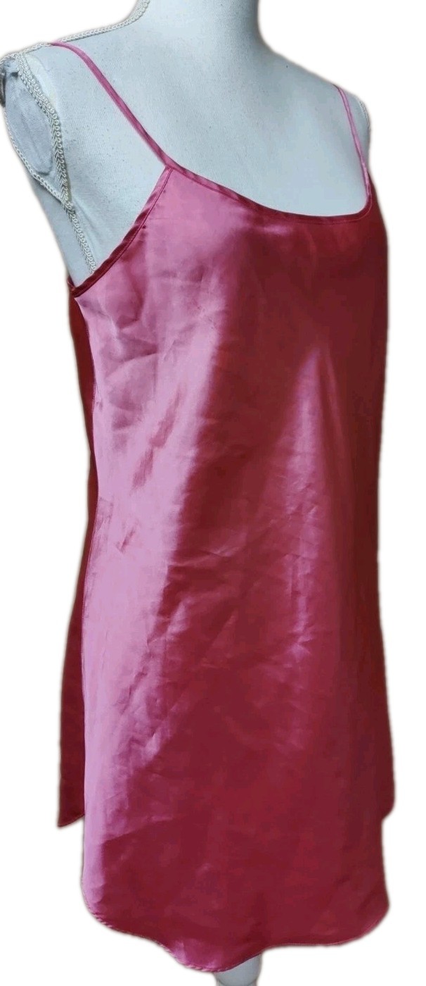 • Vintage Basic Editions Women’s Sexy Satin Chemise Nightie Slip Sz Medium Coral