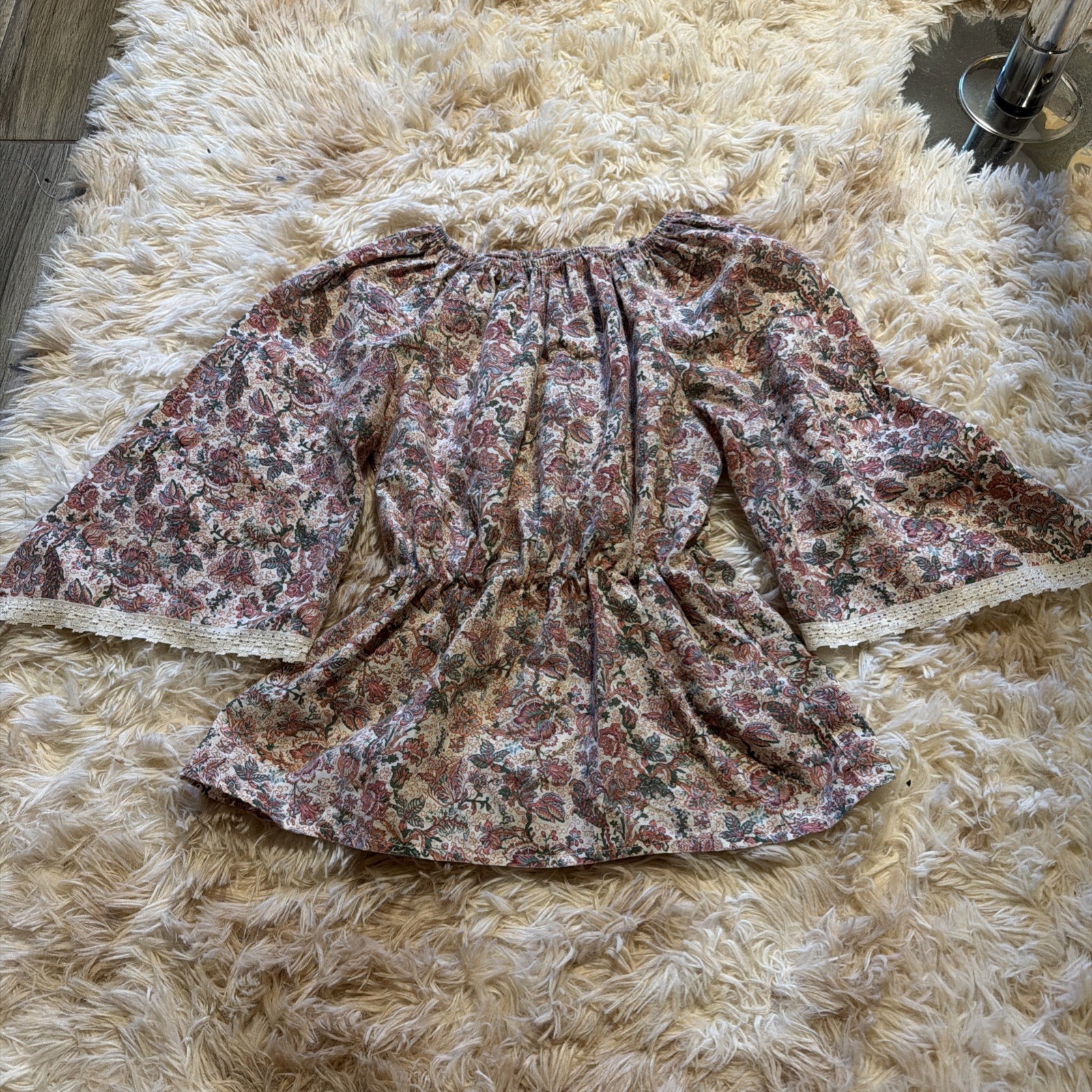 Vintage 70s Sears Roebuck and Co Pink and Lace flowy flower Blouse Size S/XS