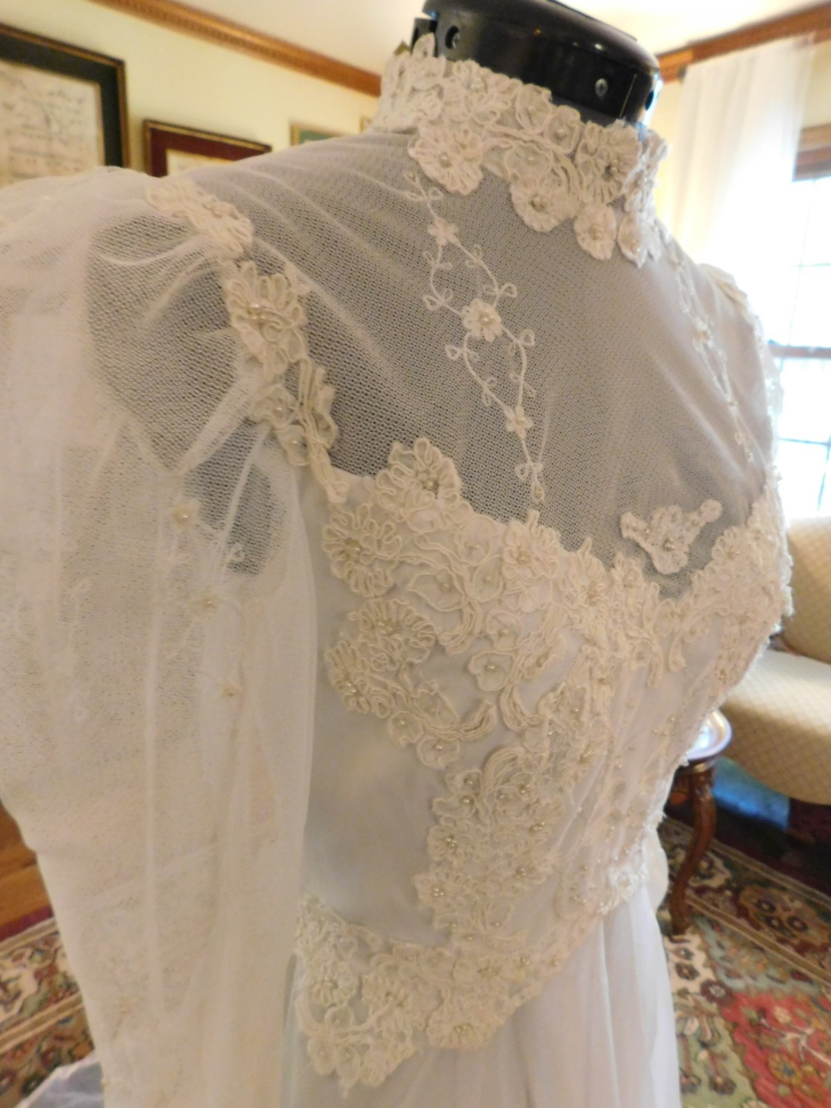 BEAUTIFUL WHITE VINTAGE LONG SLEEVE ORGANZA & LACE WEDDING GOWN S 4