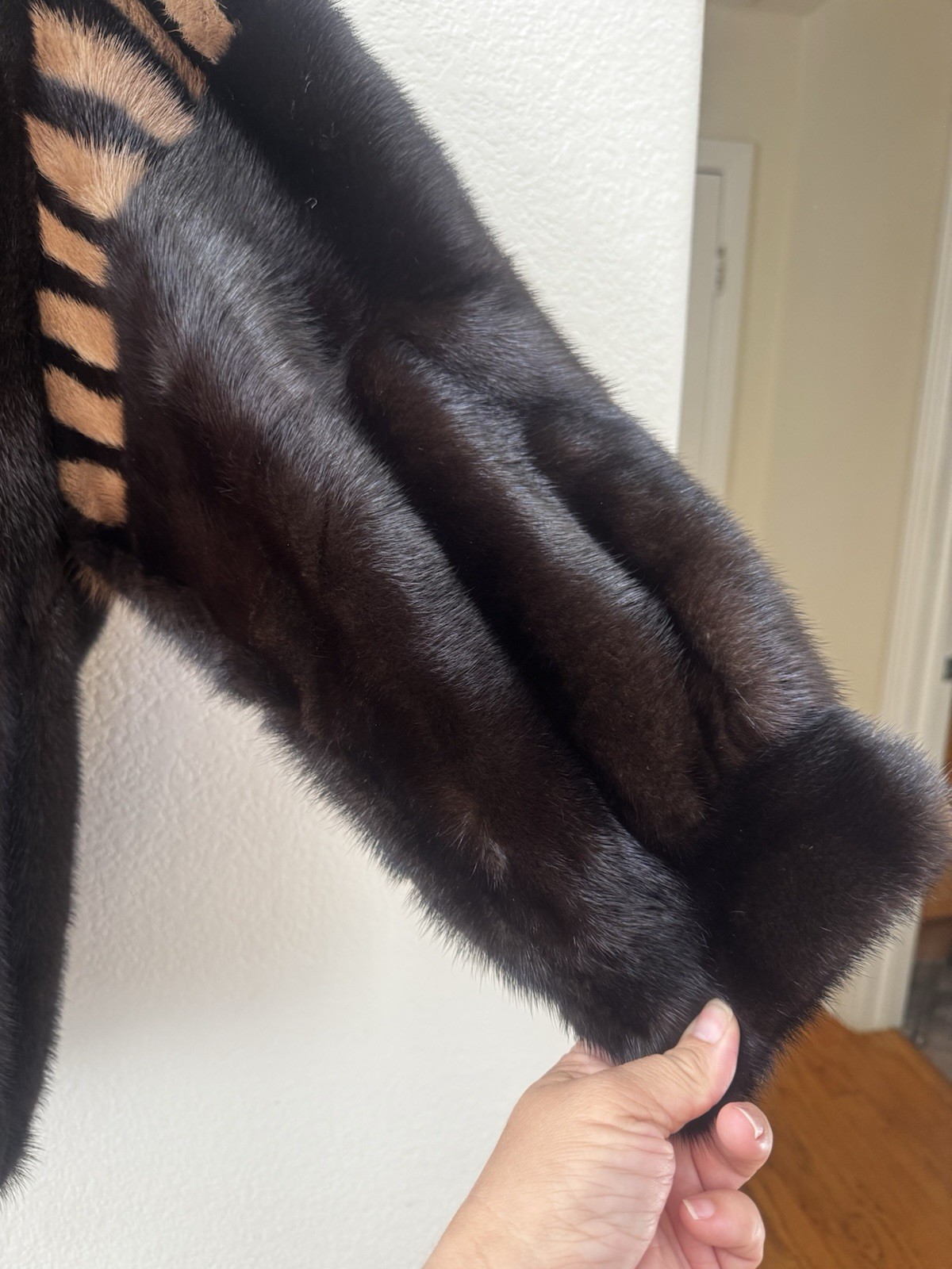 Rosendorf-Evans Women’s Dark Brown Mink Coat, Details On Shoulders