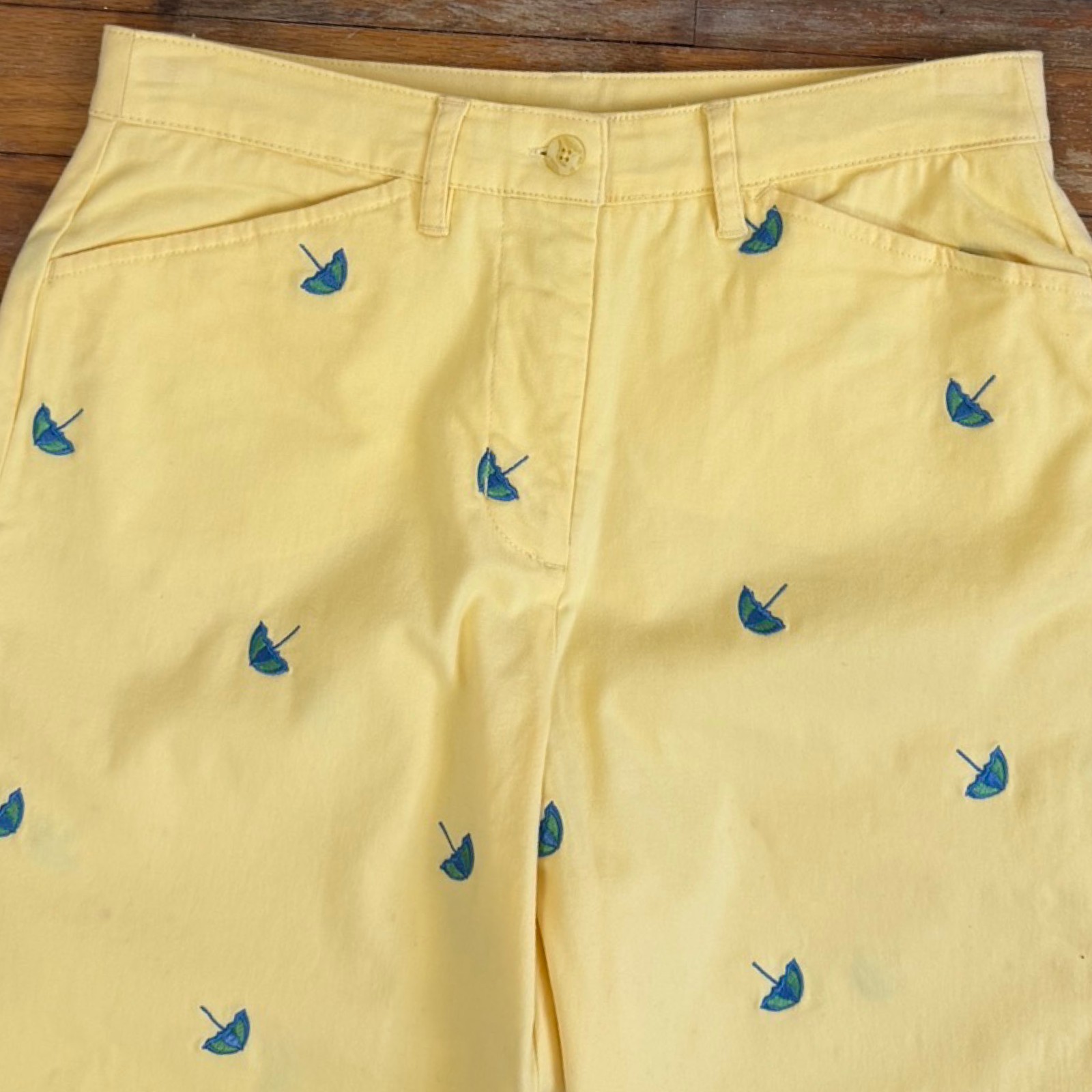 Vintage Umbrella Print Capris 1990s Cotton Spandex Yellow Pants Women’s Size 4 P