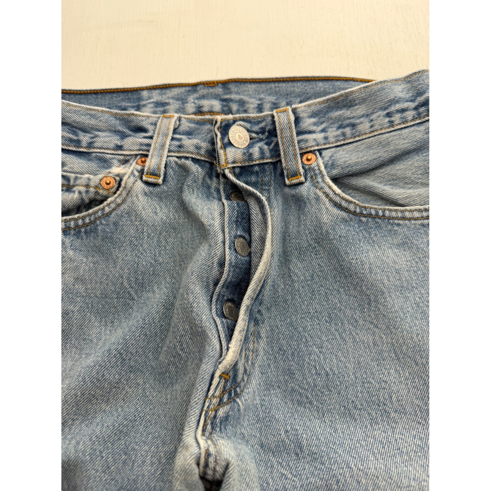 Vintage Levis 614 High Waisted Straight Leg Jeans Light Wash Made in USA W26 L28