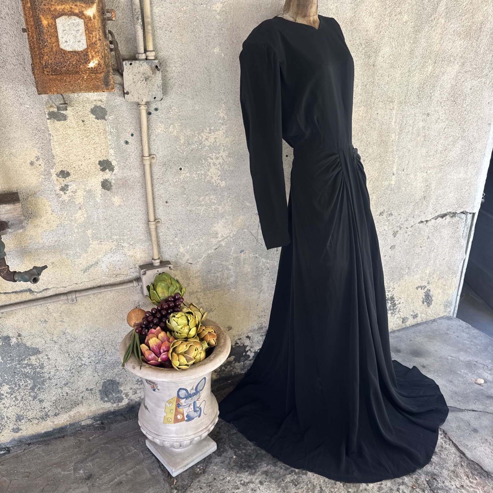 Vintage 1940s Black Crepe Gown Long Sleeve Maxi Gathered Center Hollywood 1930s
