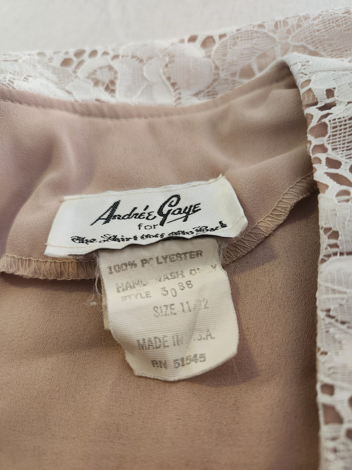 Archie & Gayle 1980s Beige Lace Collar ButtonFront Long Sleeve Blouse 11/12 #007
