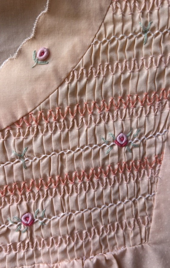 Vintage PLUM BLOSSOMS Nightgown Large Pink Smocked Embroidered Flowers Long EC