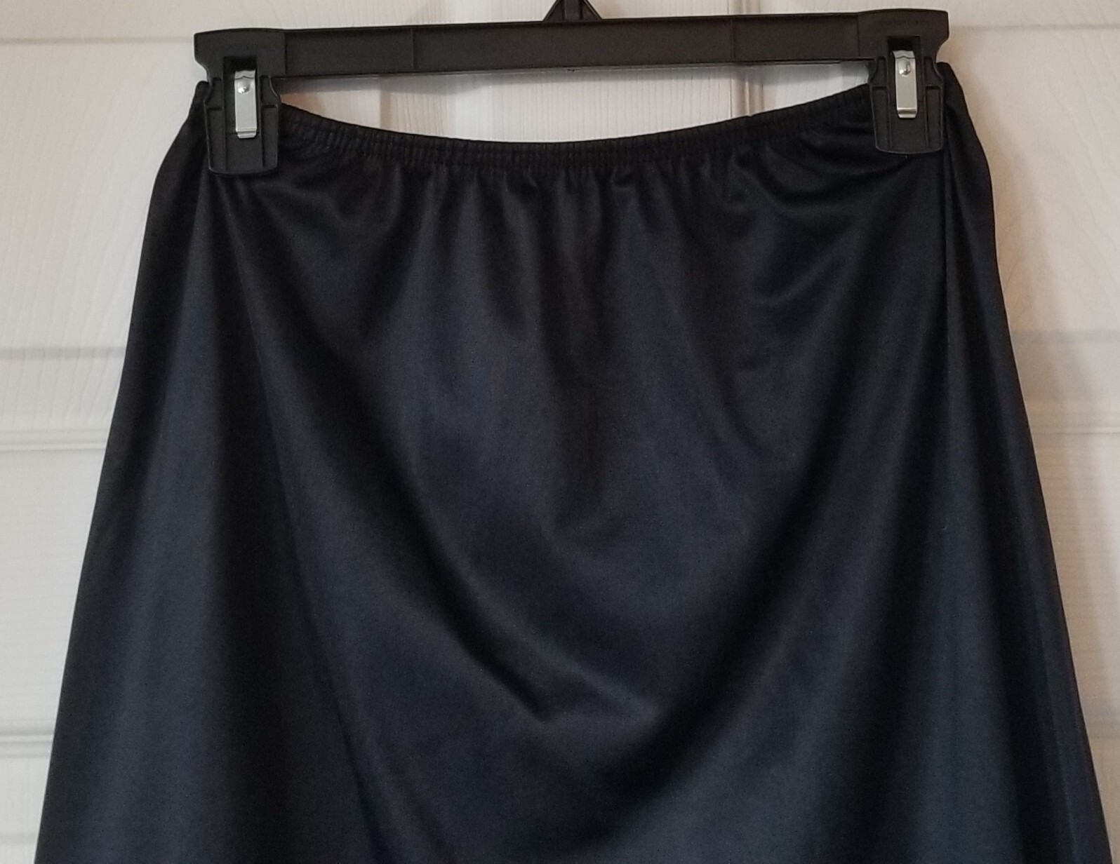 Vintage VASSARETTE Black Half Slip Women’s Size M 100% Nylon Style 11-122 USA