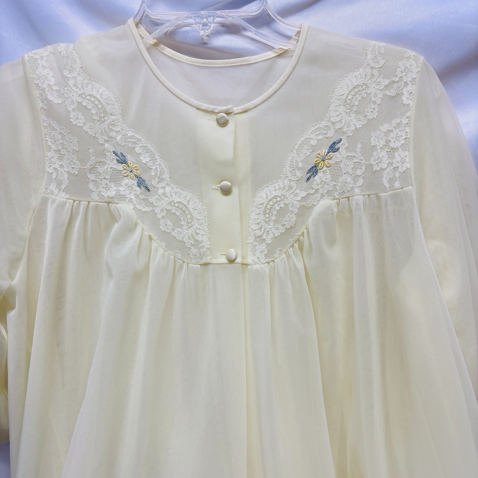 VTG Shadowline Bridal SILKY Peignoir Lace Trim Embroidered Nylon Robe Nightgown