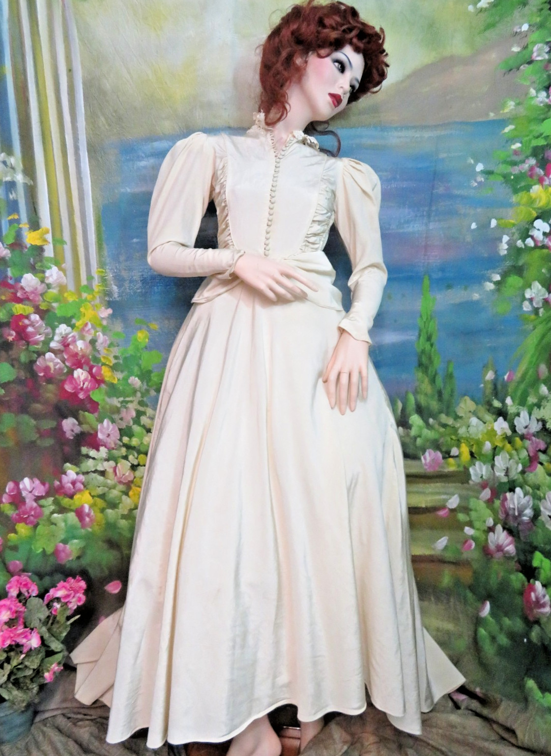 Antique Edwardian Dress Wedding Gown Cream Taffeta Train Bustle back Buttons XS