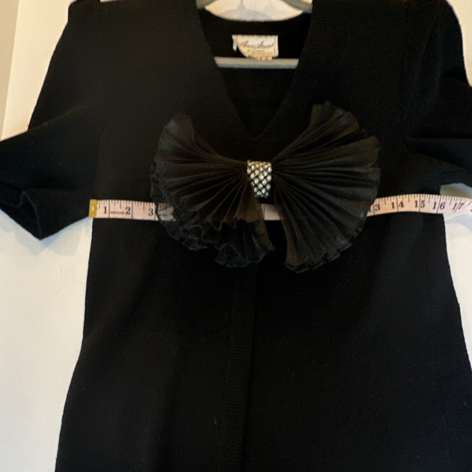 Vintage Ann Stuard Black Knit Bow & Pleated Accents V-Neck Short Sleeve Blouse