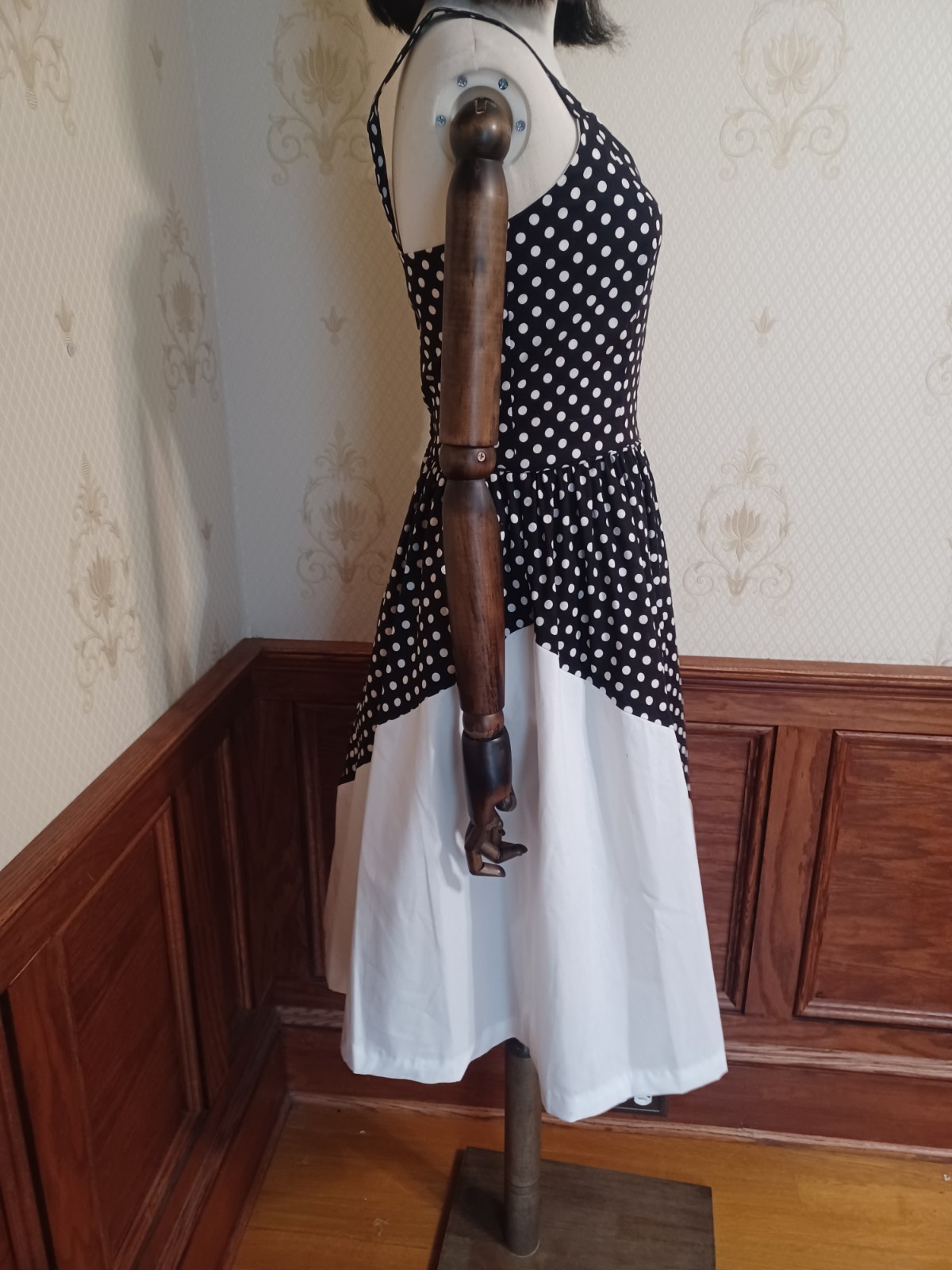 Vintage 1960s/1970s Toni Todd Union-Made Mod Pin-up Black +White Polkadot Dress