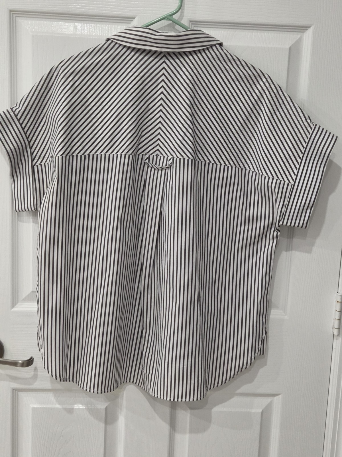 Casa Cabana Men’s Black & White Striped Short Sleeve Point Collar Pocket L