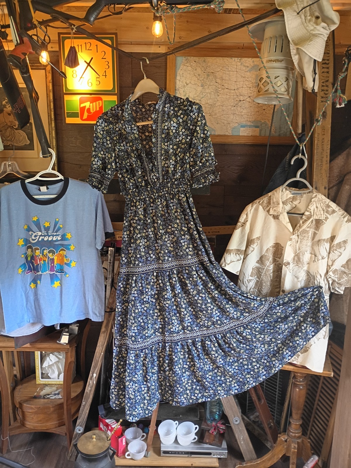 Max Studio Popular 1960s/70 Style Dress Prarie Hippy Floral Frilly Blue Size S