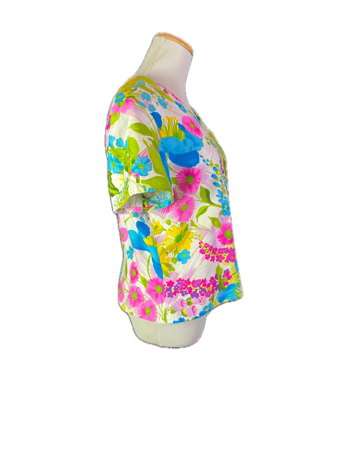 Vintage Homemade Floral Short Sleeve Top V-Neck Pullover