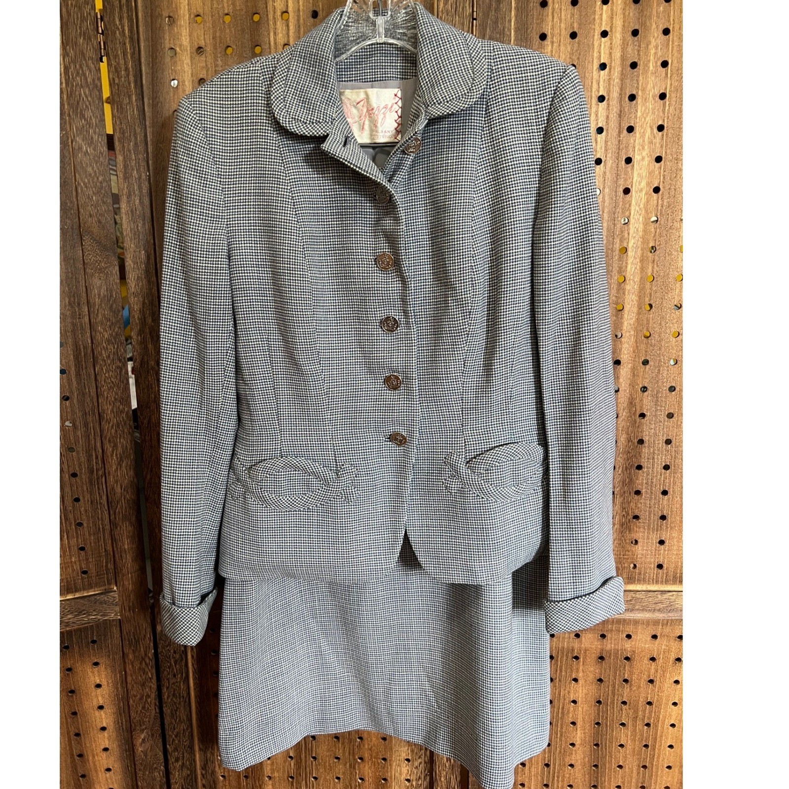 Amy Junior Yezzi Wool Check Skirt Suit Chest: 37 inches Waist: 25 inches Vtg