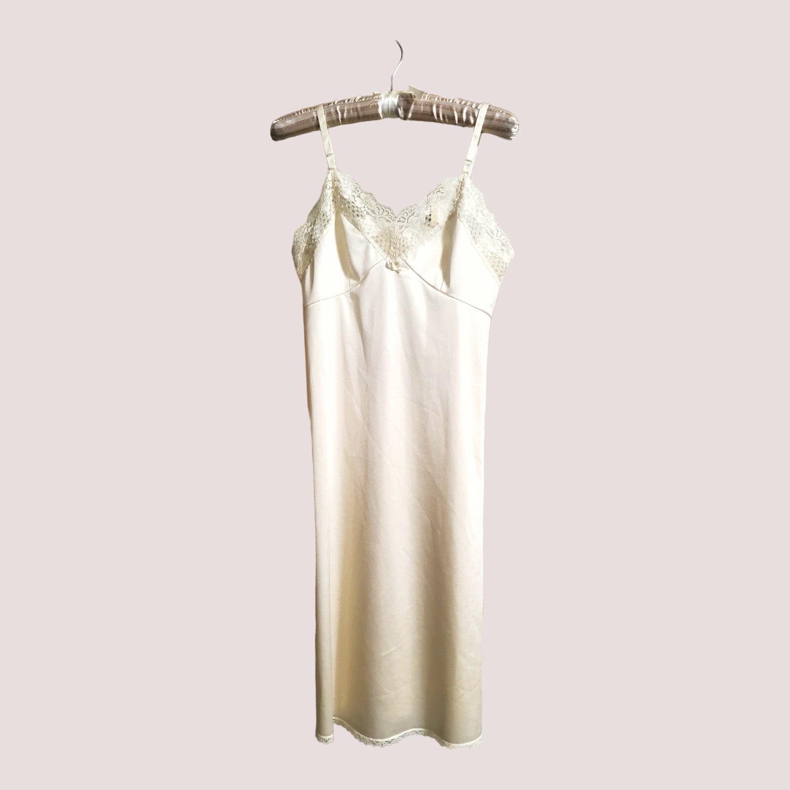 Vtg Full Slip By Cotillion Nylon Antron Women’s Size 32 Lace Trim Adjustable