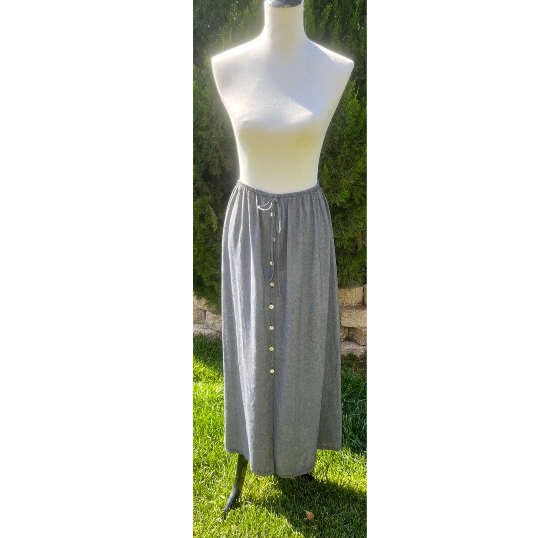 Skirt Black Size:Large Long Clio Adjustable Waistband Drawstring Buttondown