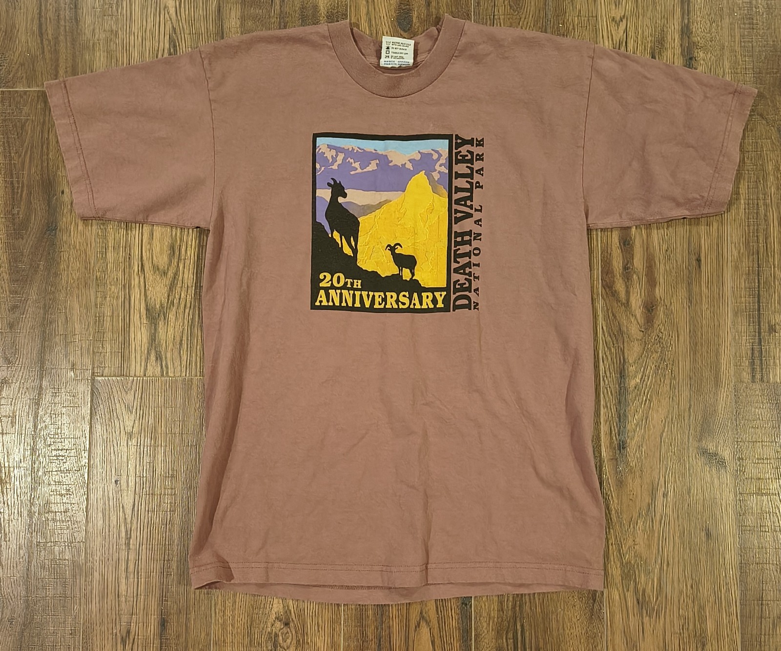 VTG Death Valley Park 20th T-shirt Bayside Tag Made In The USA Size L Women
