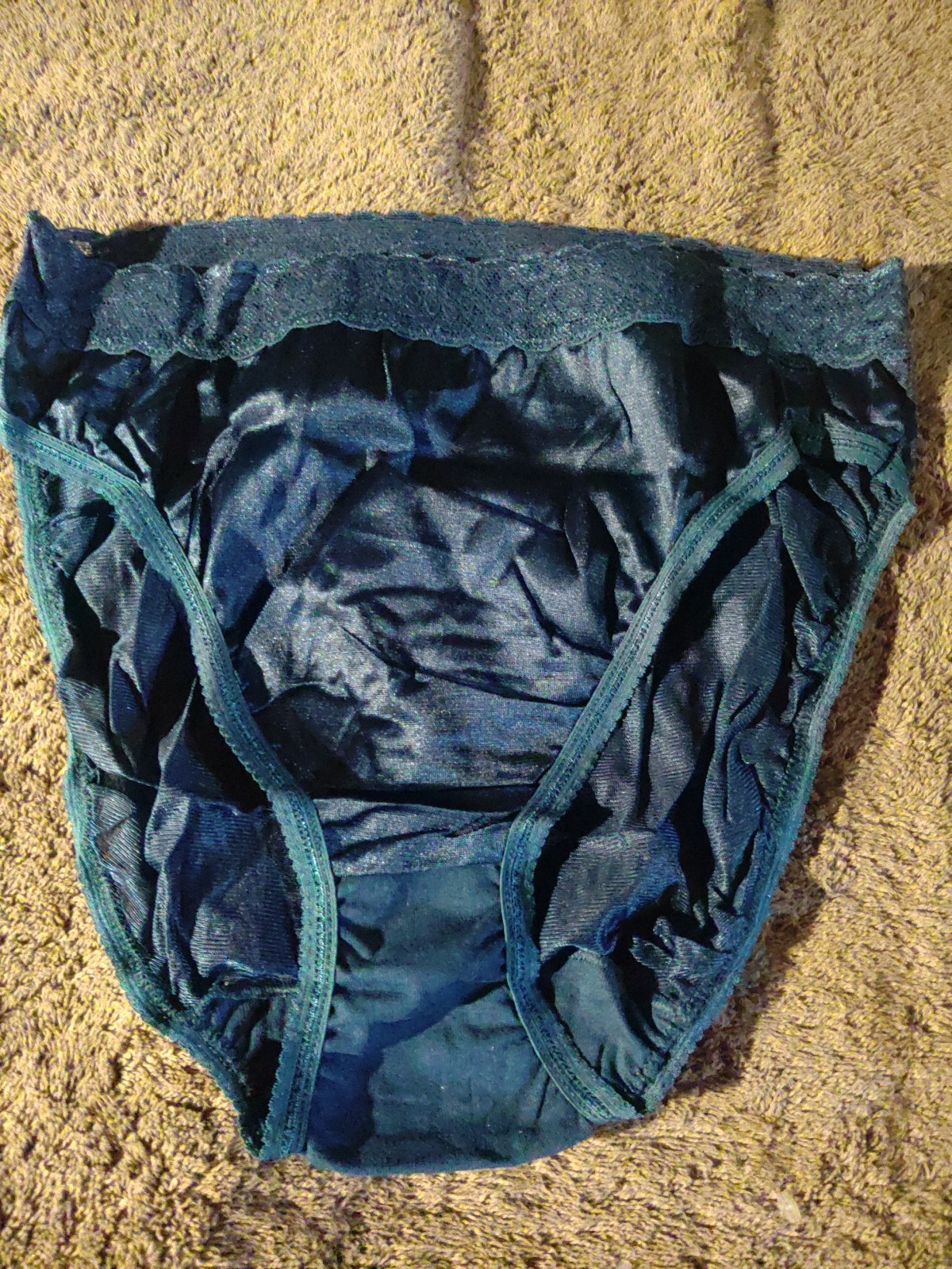 Hicut Sz 7 vintage fruit of the loom 100% nylon panties w/tag, Wide Lace