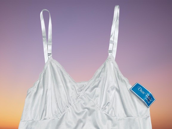 Dixie Belle Style 03511 Women’s White Laced Adjustable Strap Camisole Sz 42 Vtg