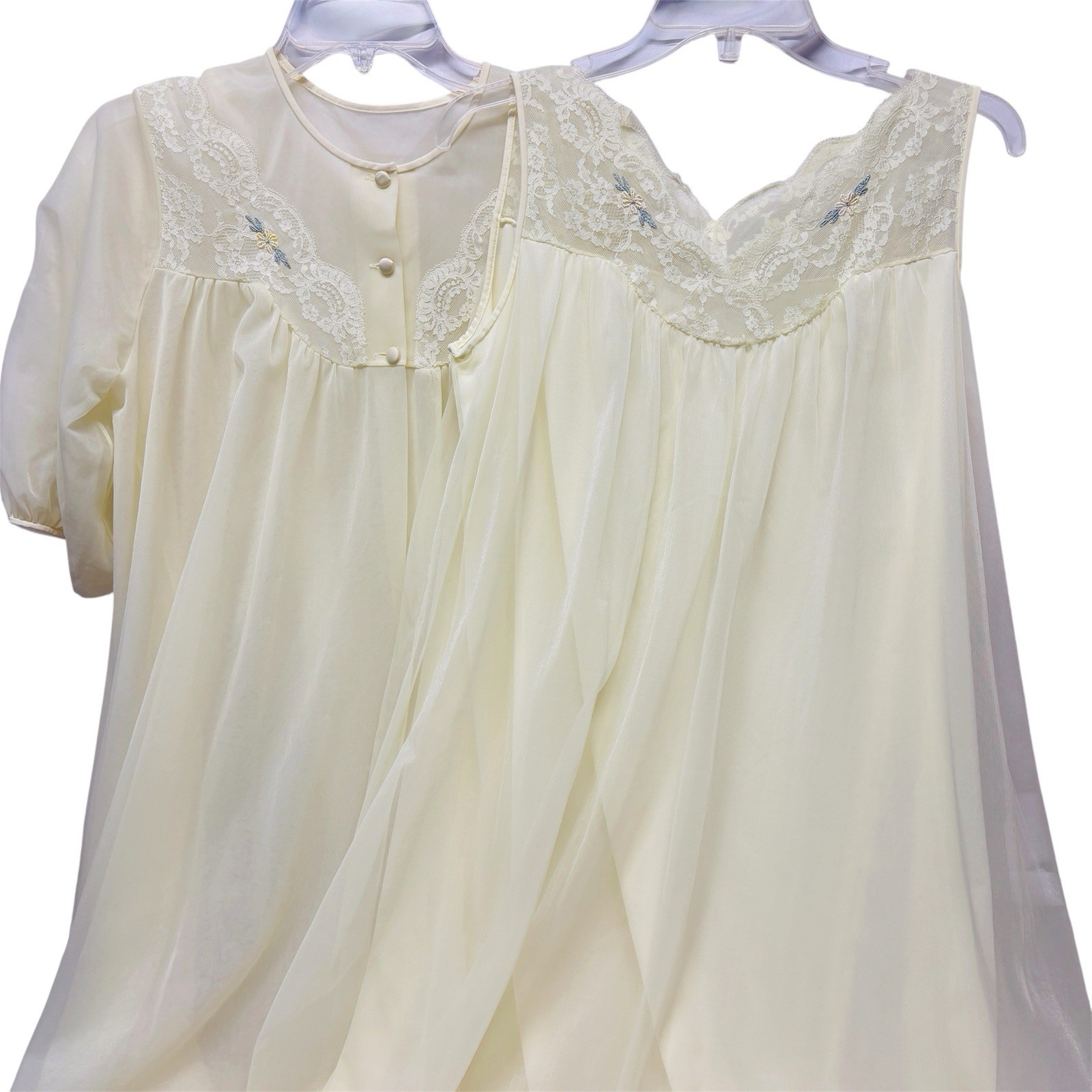 VTG Shadowline Bridal SILKY Peignoir Lace Trim Embroidered Nylon Robe Nightgown