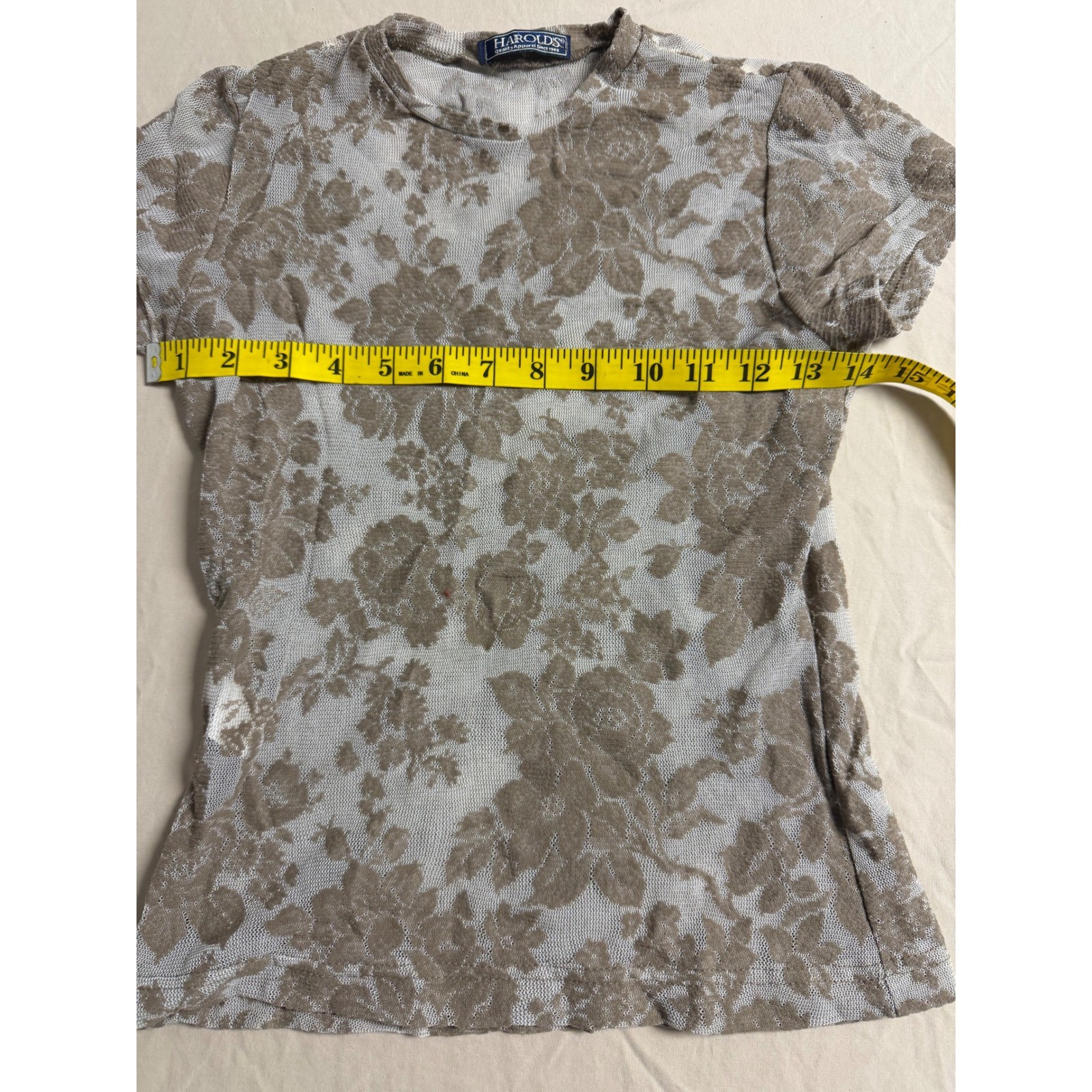 Harolds Vintage Floral Mesh Lace Top Brown Tan Short Sleeve Crew Neck Small USA