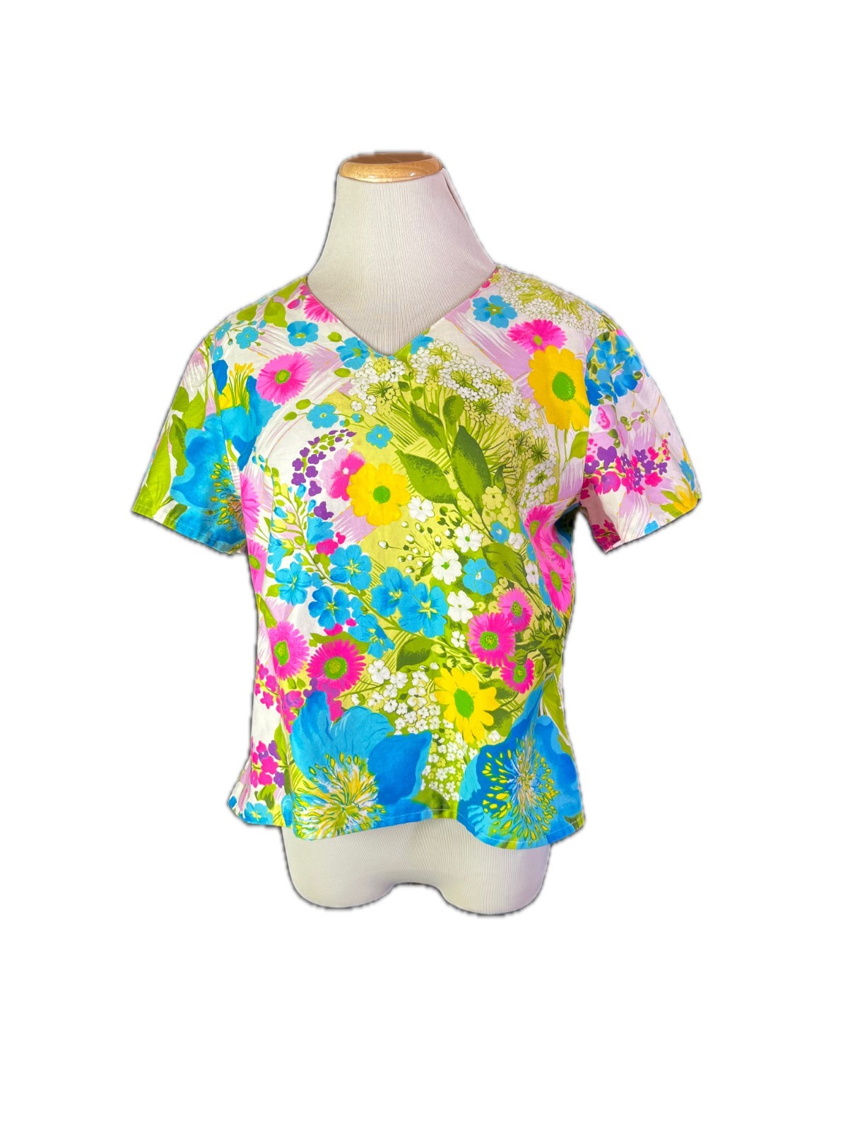 Vintage Homemade Floral Short Sleeve Top V-Neck Pullover