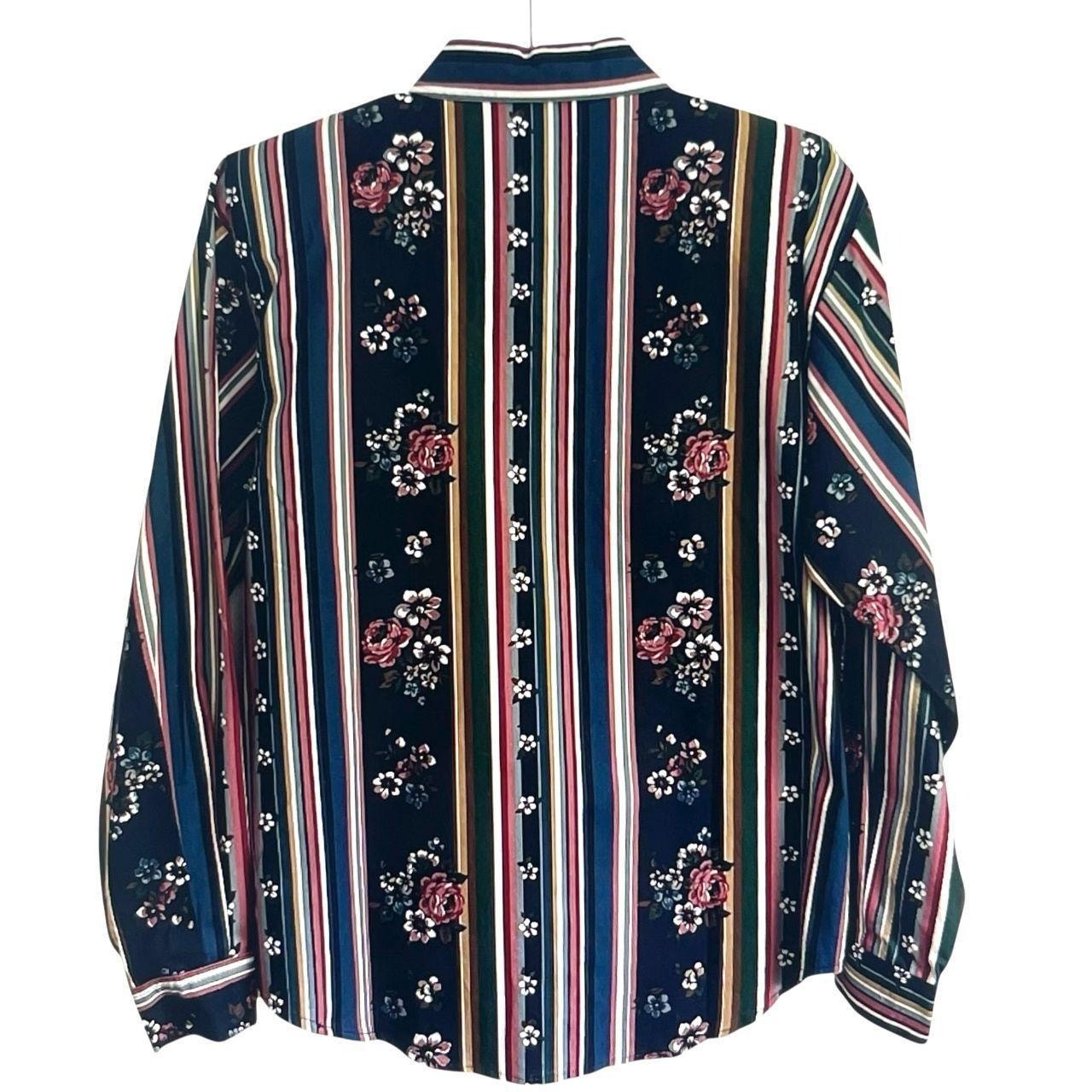 Capacity Petite Striped Floral Button-Up: 80s, 90s, Y2K