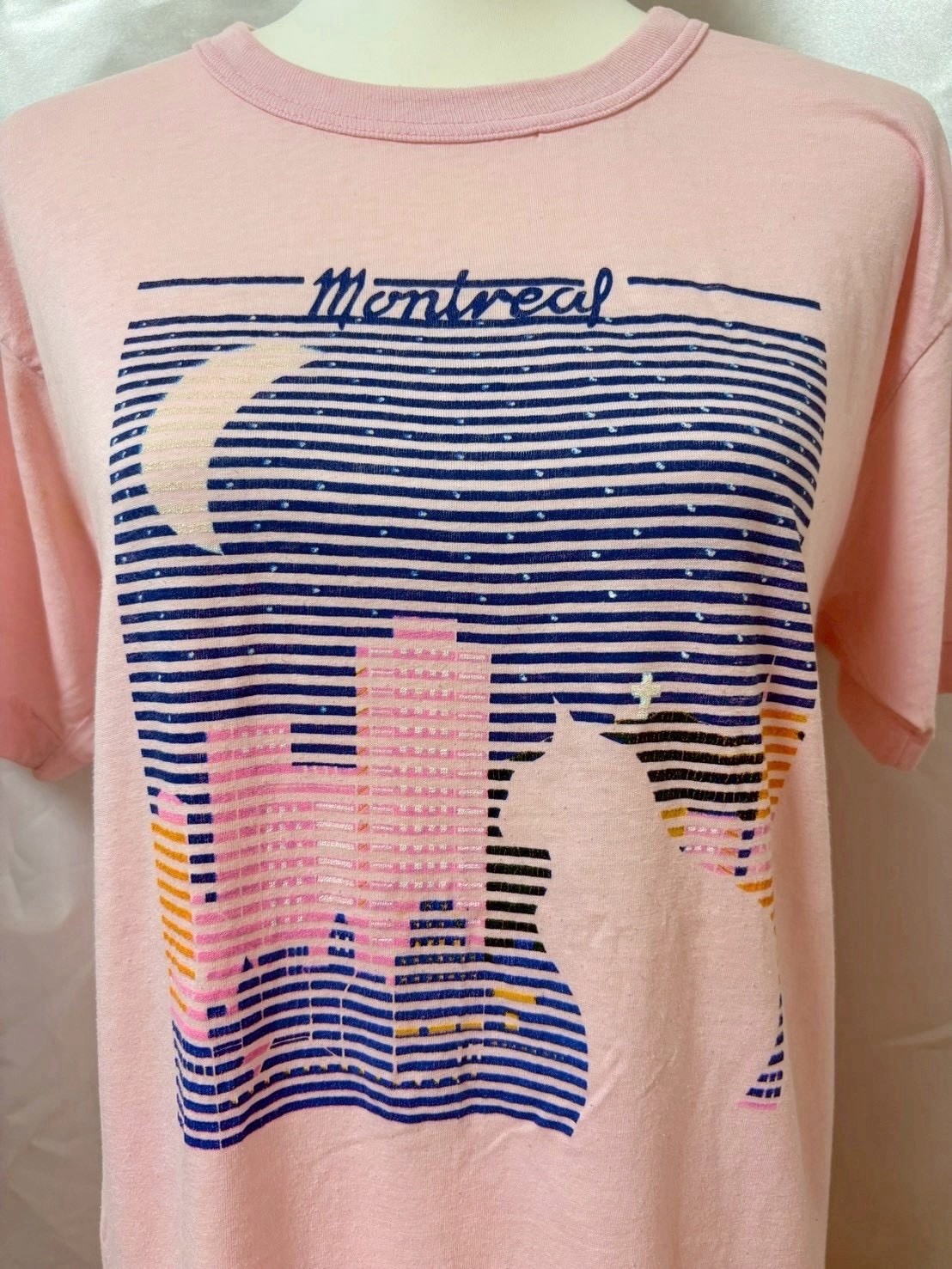 Vintage 80s 90s Montreal Cat Kitten T shirt Pink City Pop Made in Canada Kawaii