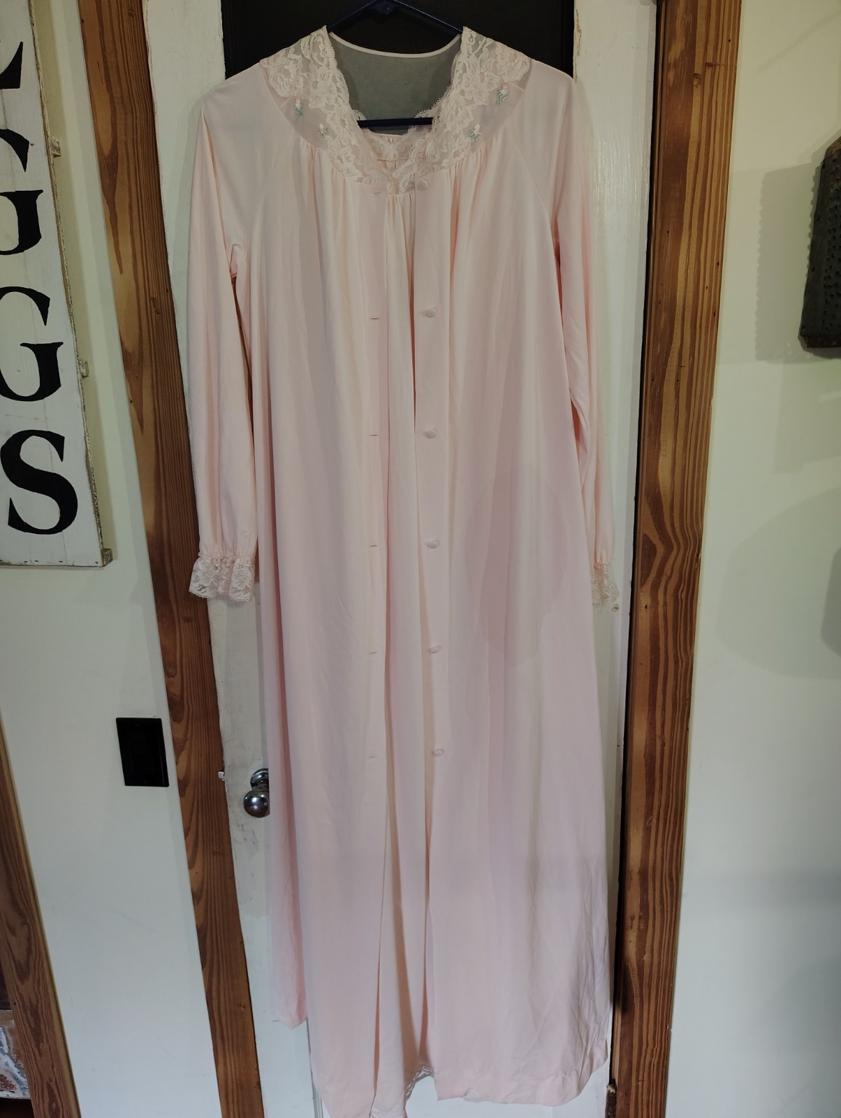 women’s vintage shadow line petite pink lace robe & nightgown set