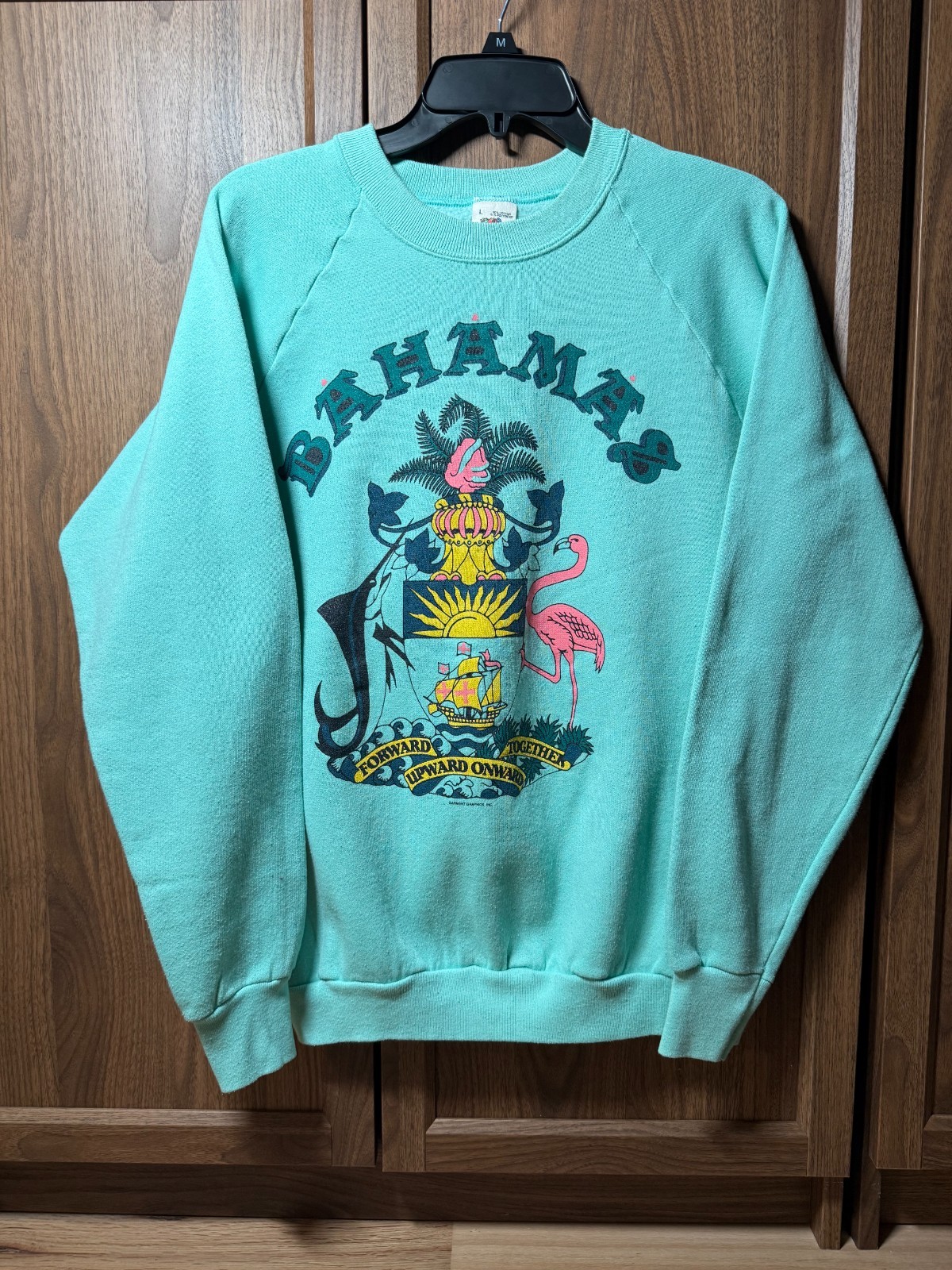 80s Bahamas Beach Graphic Sweatshirt Size L Raglan Colorful Fruit of the Loom